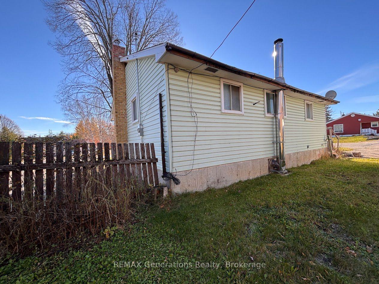 Photo 27 of 10 Adjala Avenue, Manitouwadge, TB-73 — HOMEH