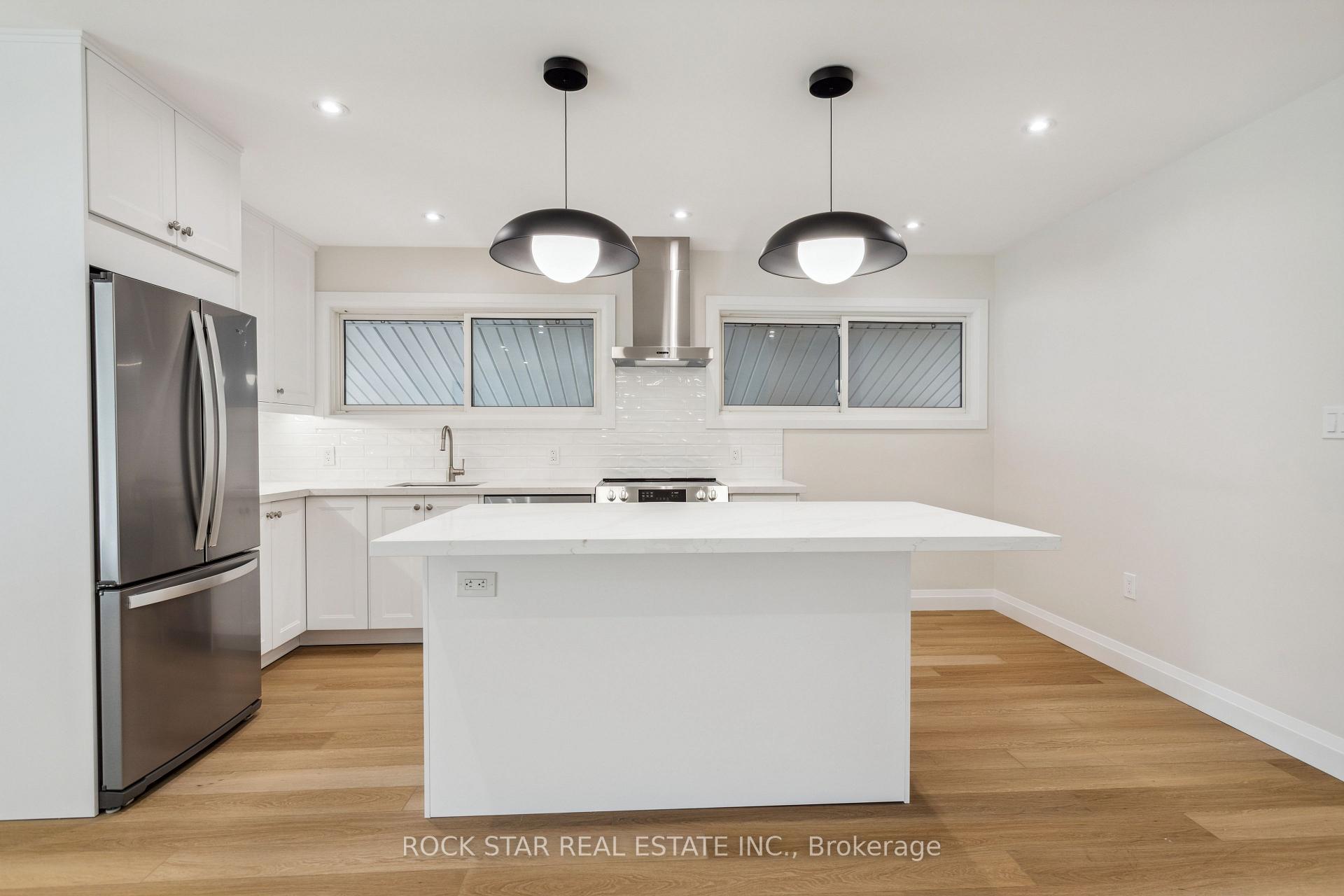 Photo 5 of Unit Main, 121 Toby Crescent, Hamilton, Huntington — HOMEH
