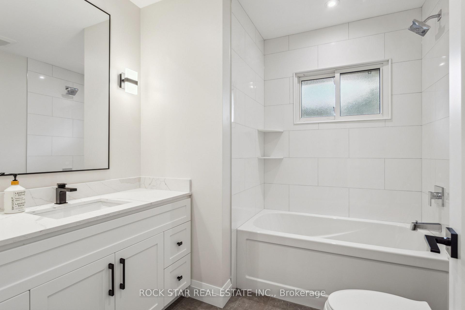 Photo 13 of Unit Main, 121 Toby Crescent, Hamilton, Huntington — HOMEH