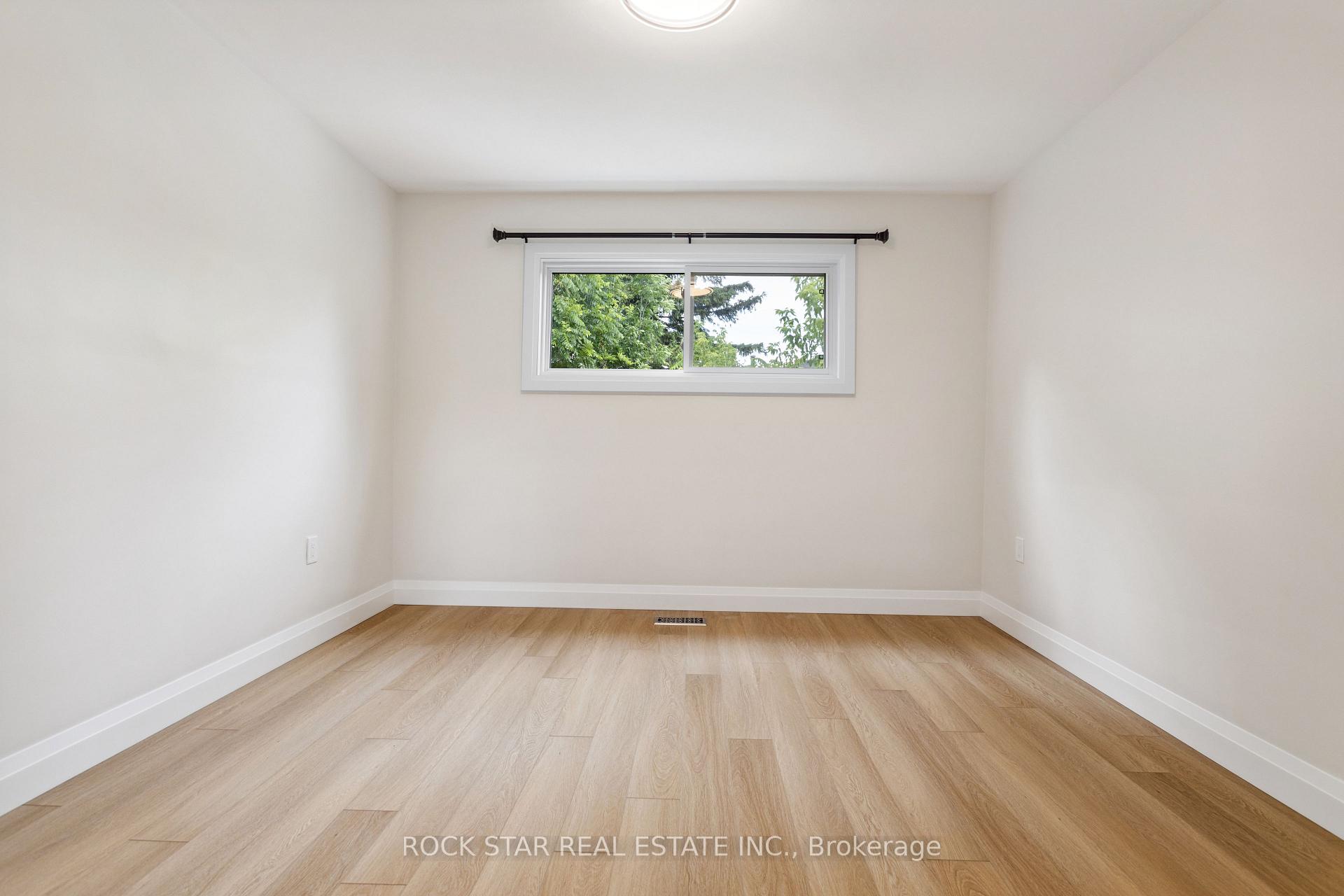 Photo 18 of Unit Main, 121 Toby Crescent, Hamilton, Huntington — HOMEH