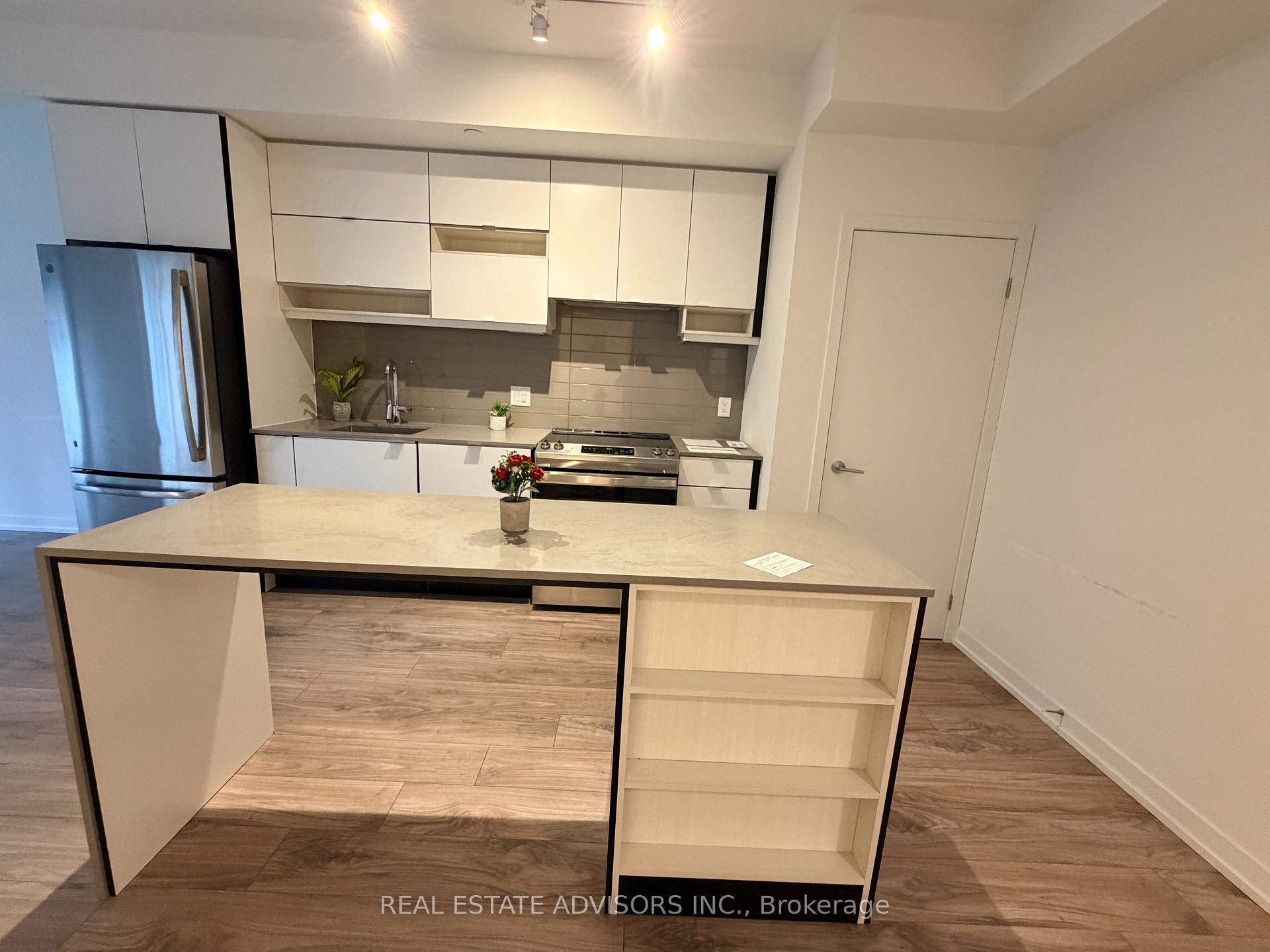 Photo 12 of Unit 1002, 4065 Confederation Parkway, Mississauga, City Centre — HOMEH