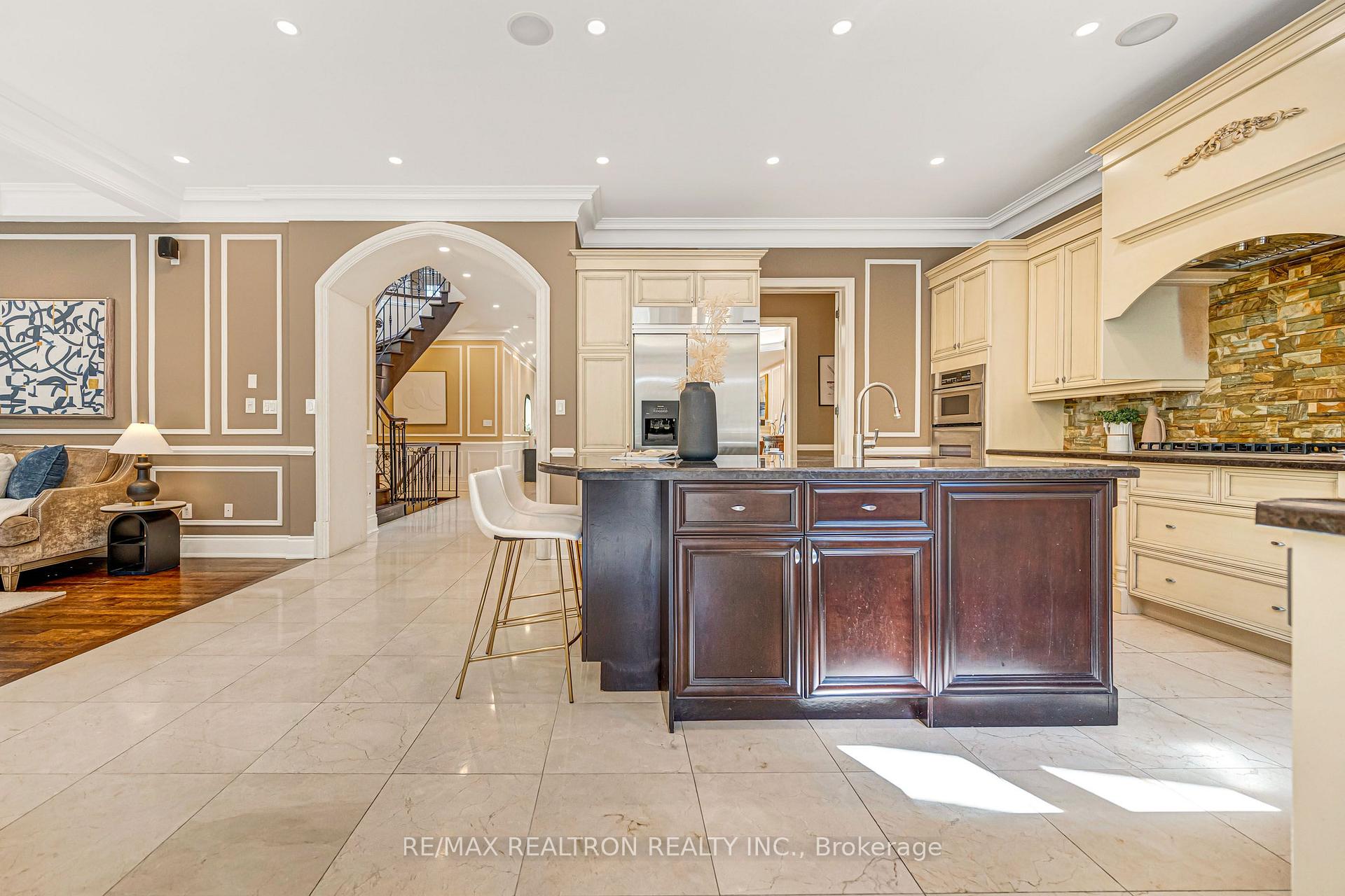 Photo 17 of 249 Holmes Avenue, North York, Willowdale East — HOMEH