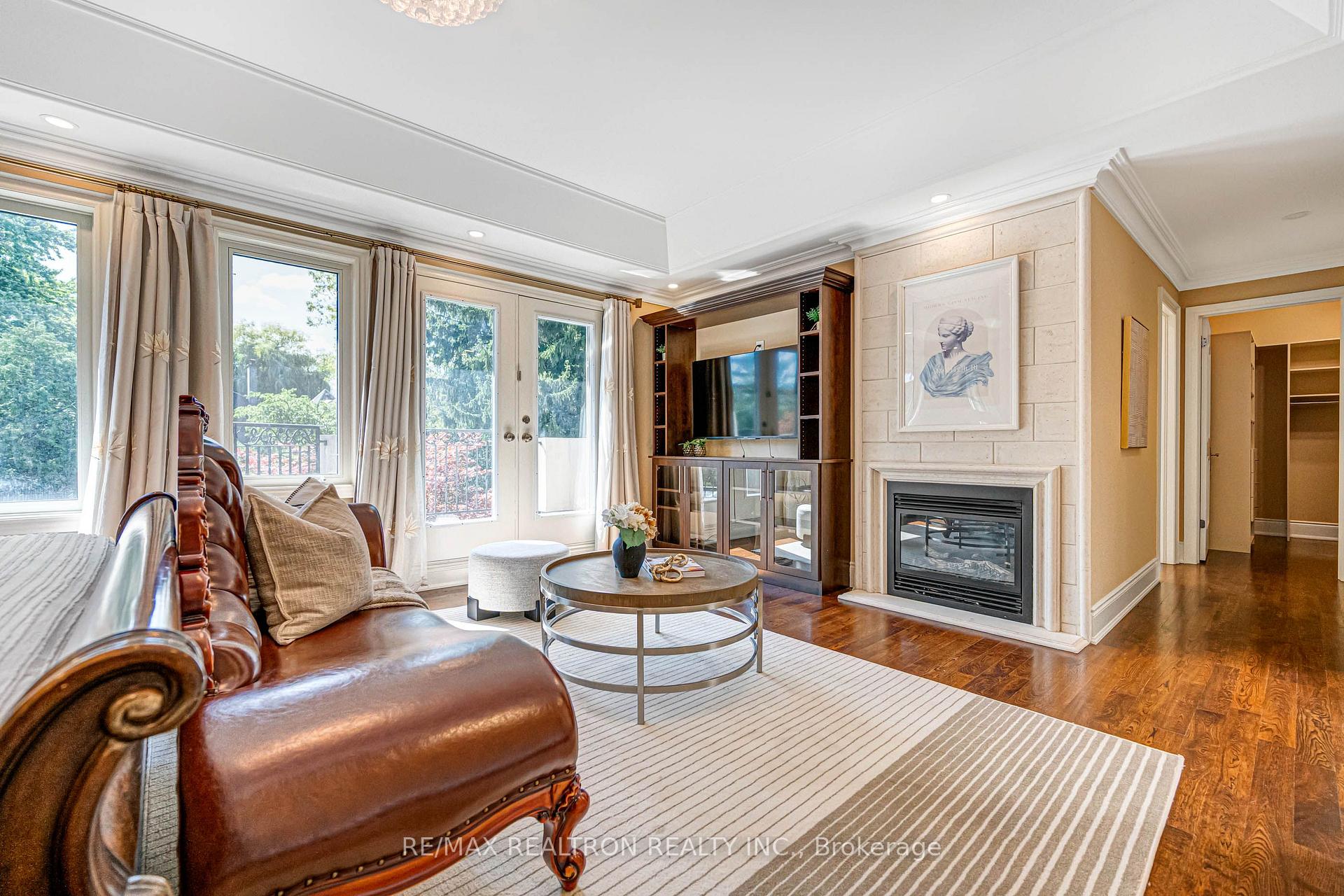 Photo 23 of 249 Holmes Avenue, North York, Willowdale East — HOMEH