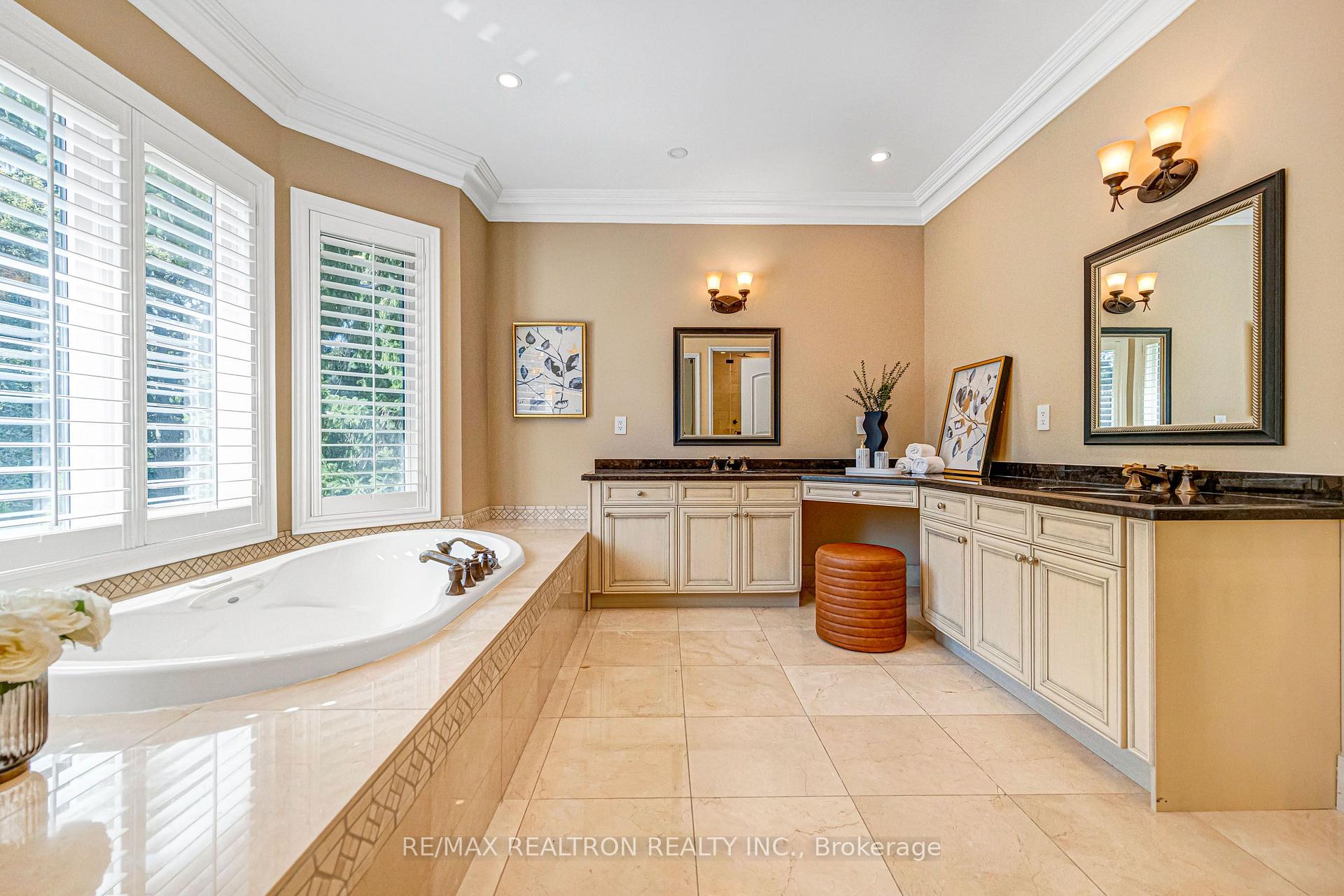 Photo 26 of 249 Holmes Avenue, North York, Willowdale East — HOMEH