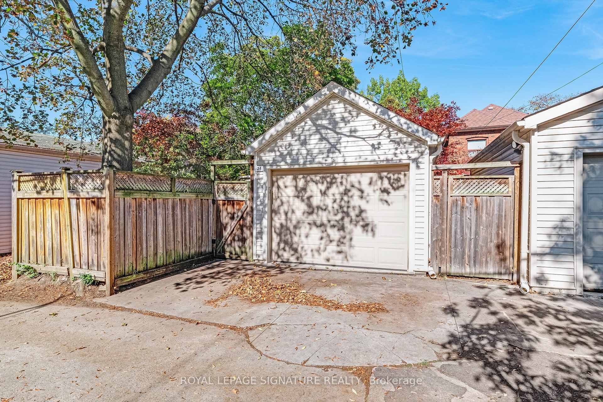 Photo 38 of 25 Cranbrooke Avenue, Toronto, Lawrence Park North — HOMEH