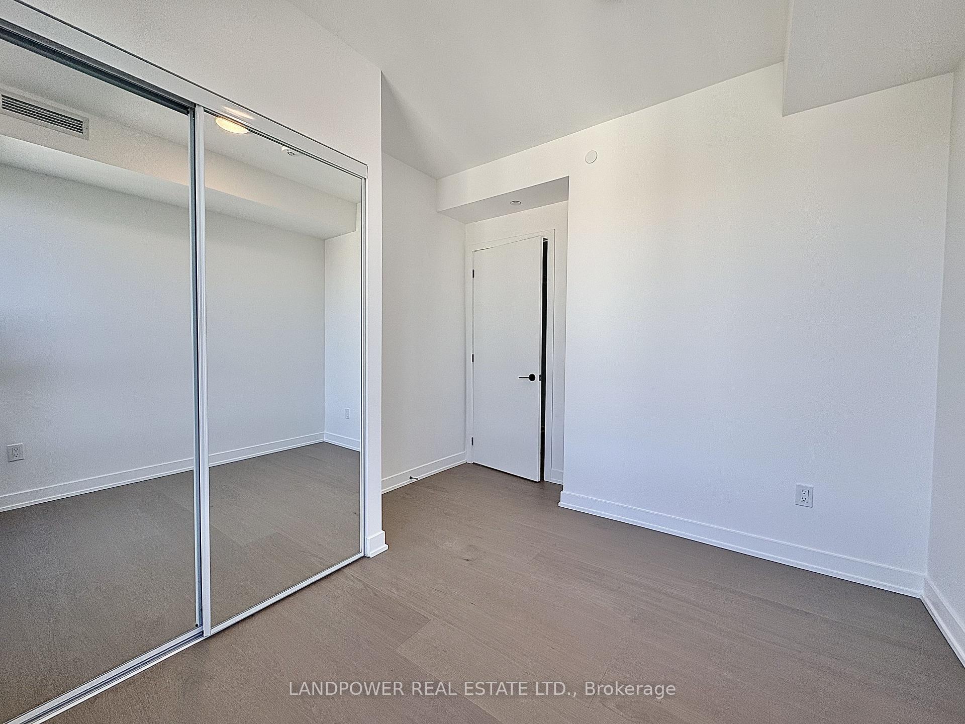Photo 6 of Unit 911, 91 Montclair Avenue, Toronto, Forest Hill South — HOMEH