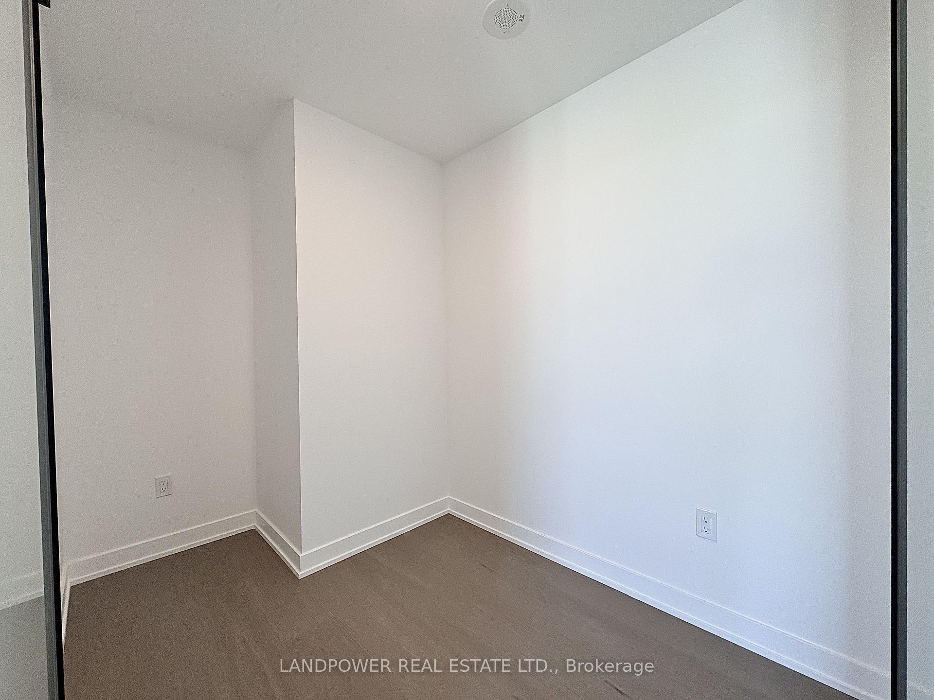 Photo 7 of Unit 911, 91 Montclair Avenue, Toronto, Forest Hill South — HOMEH