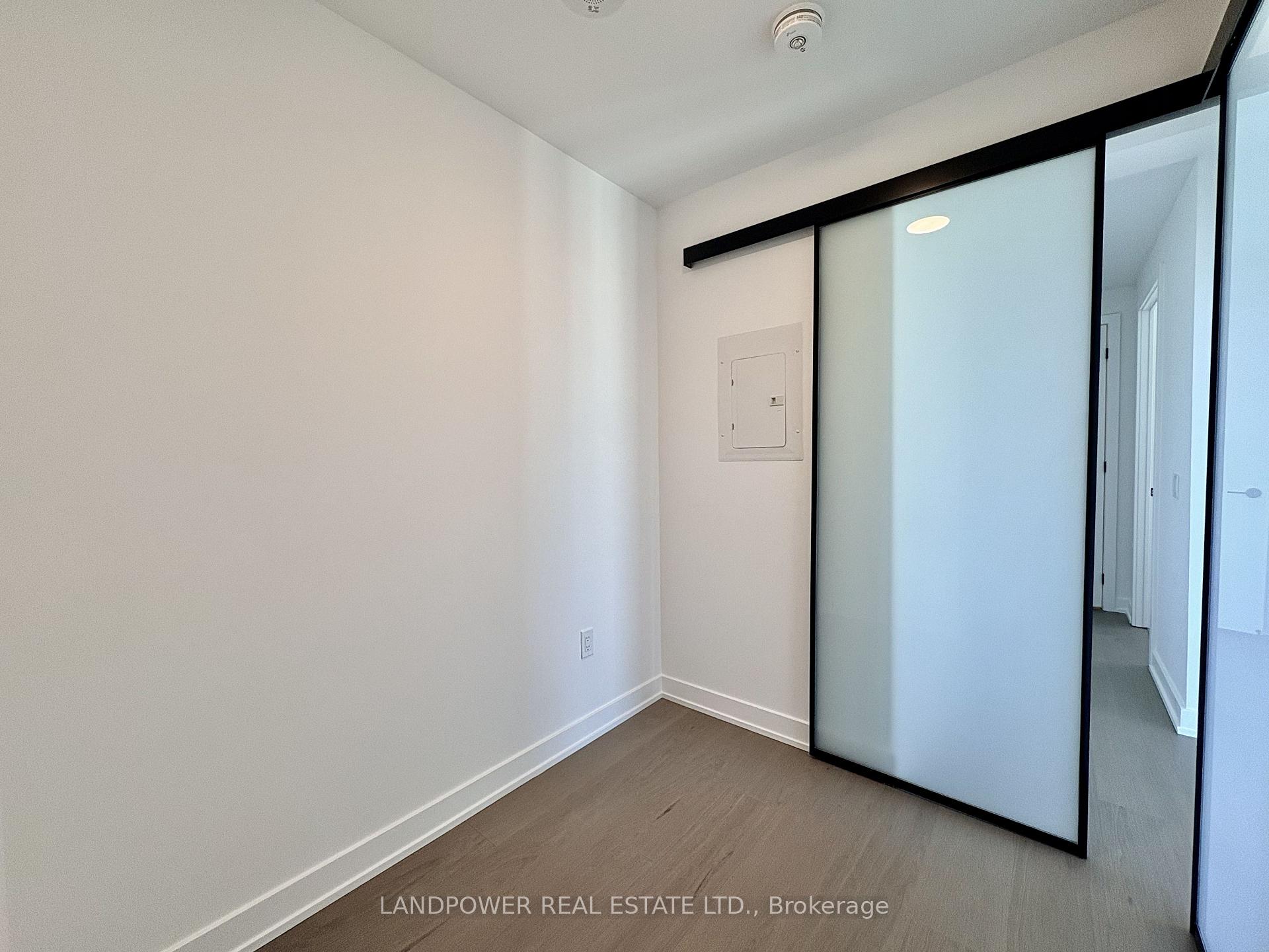 Photo 8 of Unit 911, 91 Montclair Avenue, Toronto, Forest Hill South — HOMEH