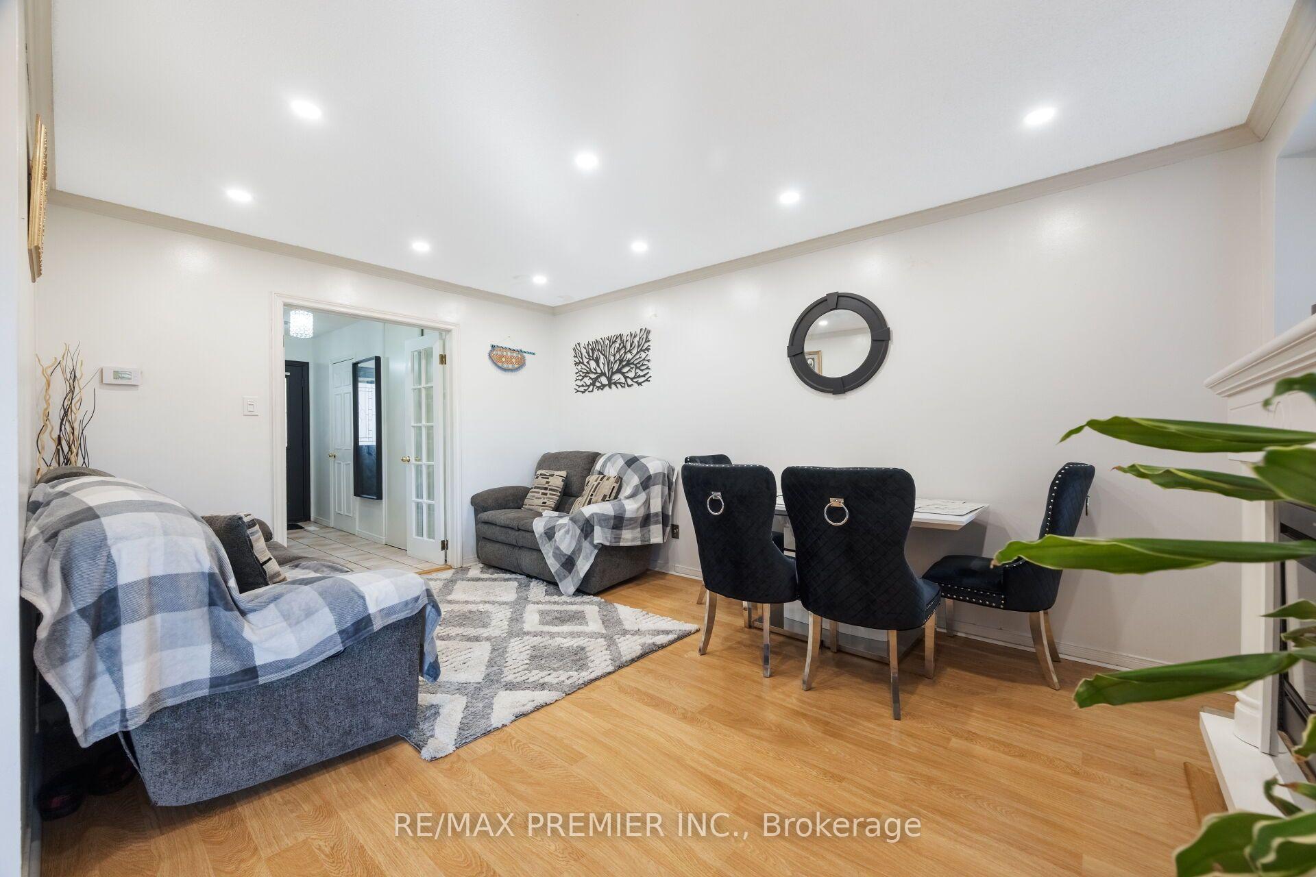 Photo 7 of 45 Rosebud Avenue, Brampton, Brampton West — HOMEH