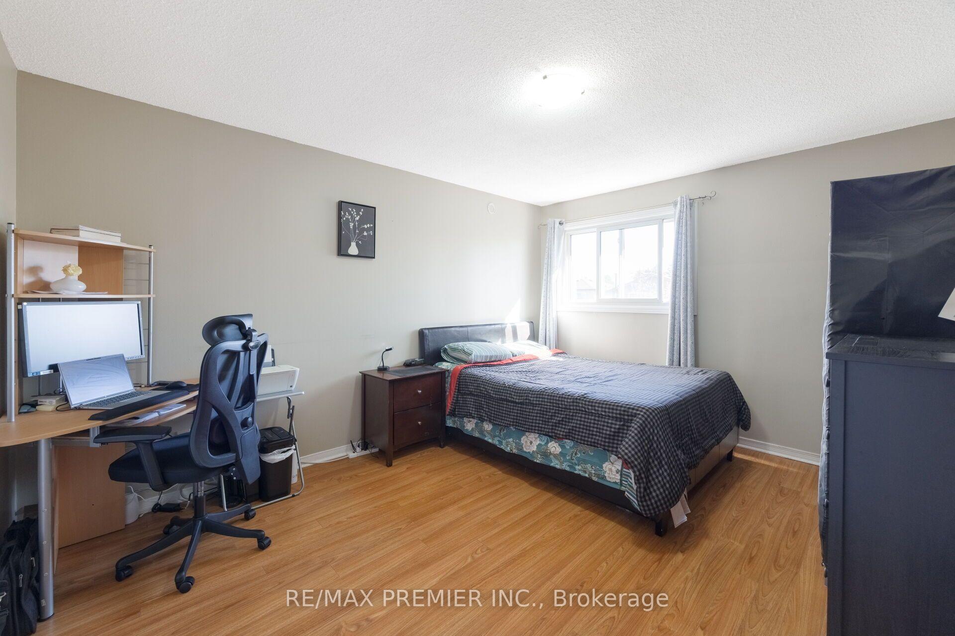 Photo 19 of 45 Rosebud Avenue, Brampton, Brampton West — HOMEH