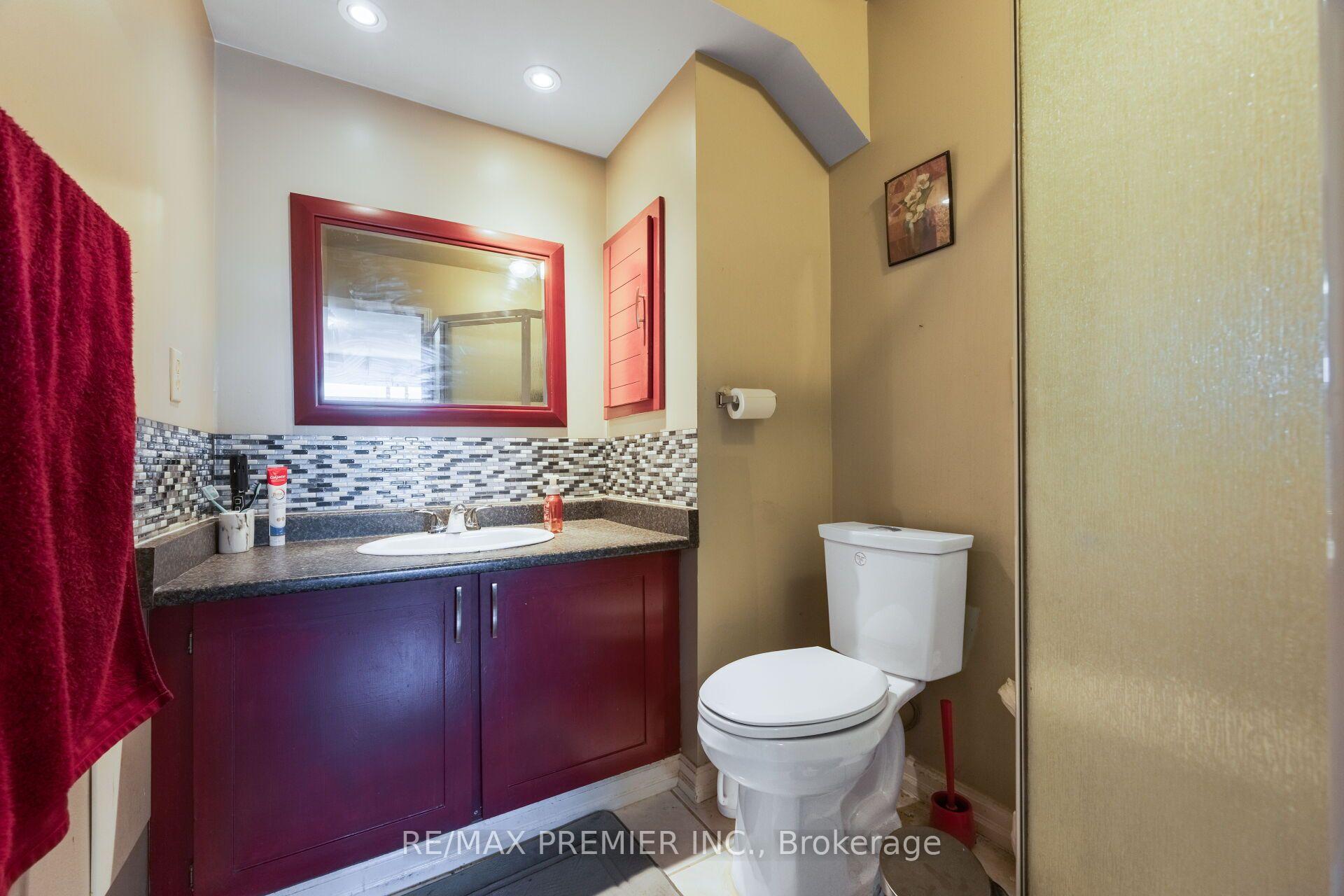 Photo 21 of 45 Rosebud Avenue, Brampton, Brampton West — HOMEH