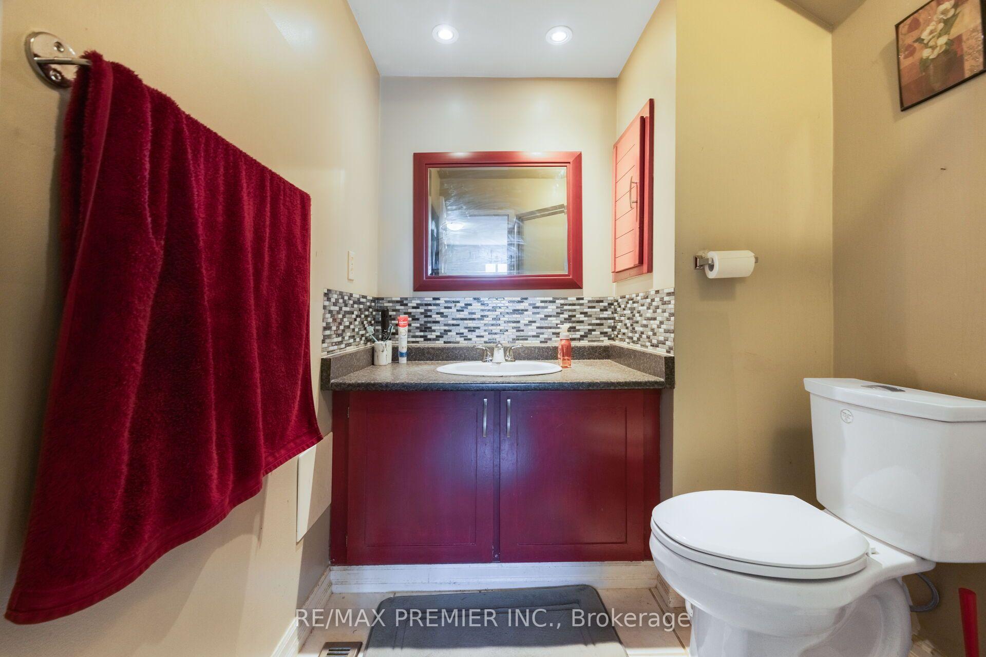 Photo 23 of 45 Rosebud Avenue, Brampton, Brampton West — HOMEH