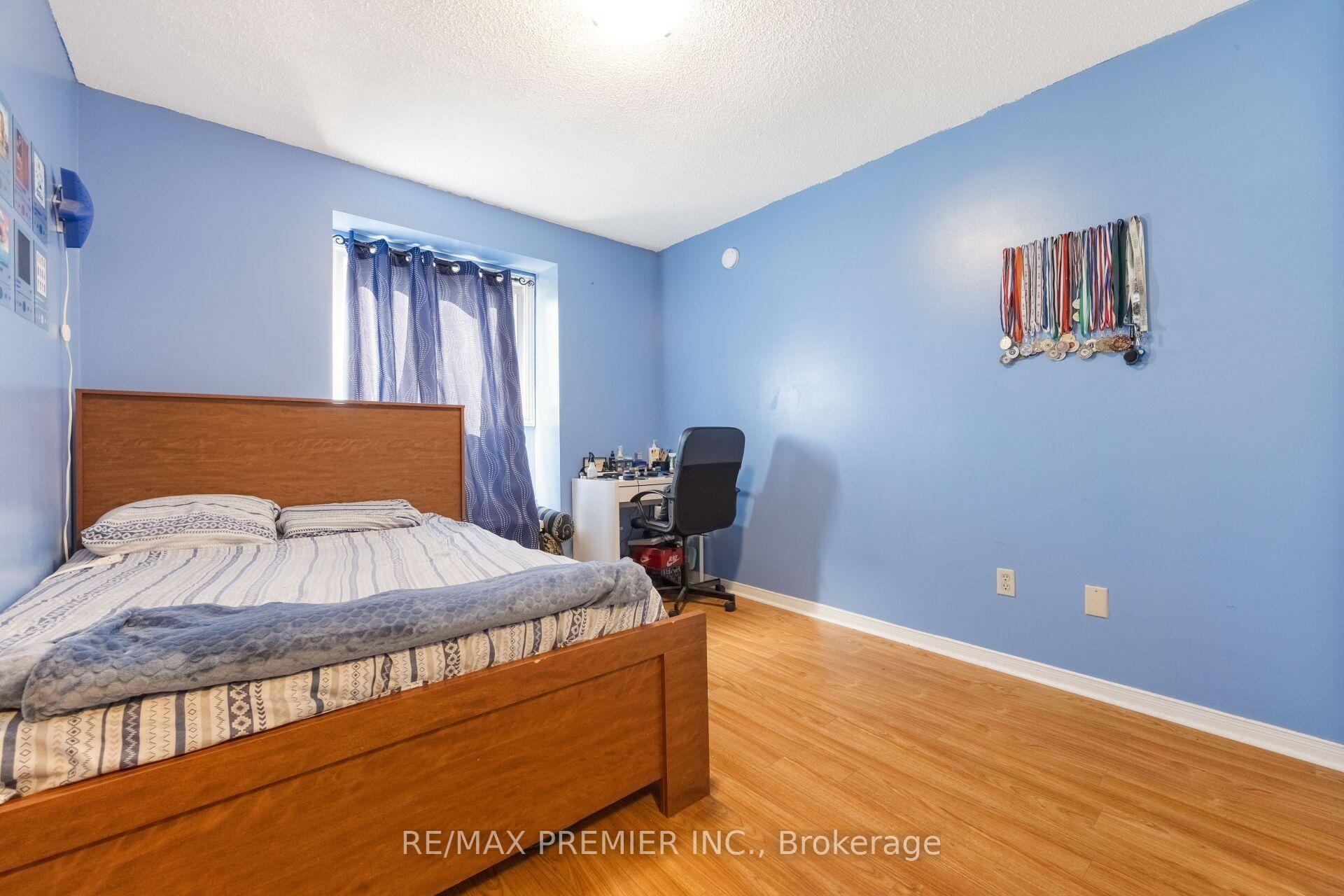 Photo 25 of 45 Rosebud Avenue, Brampton, Brampton West — HOMEH