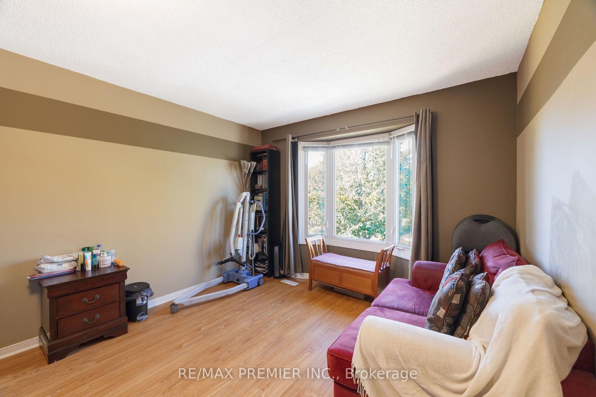 Photo 29 of 45 Rosebud Avenue, Brampton, Brampton West — HOMEH