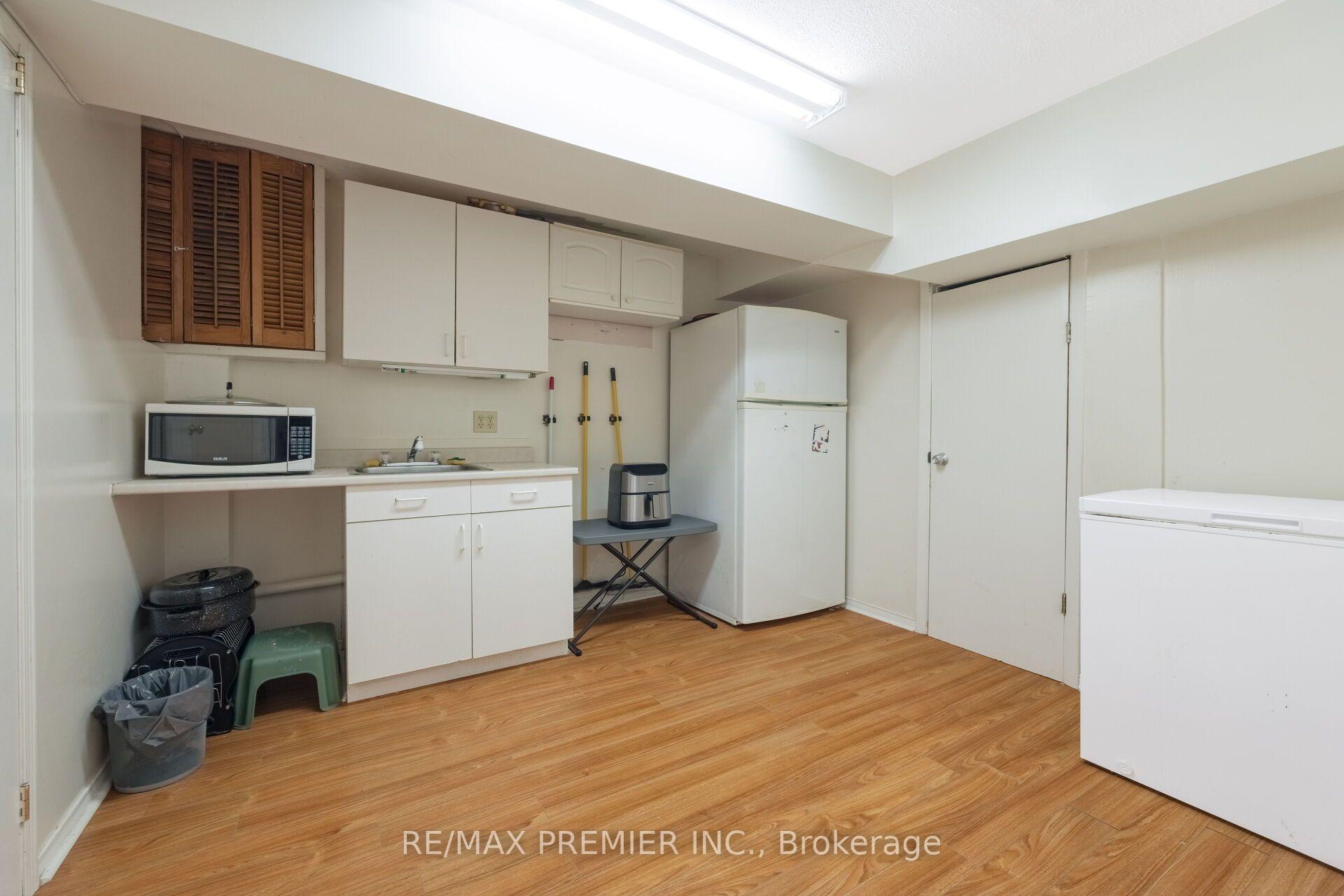 Photo 39 of 45 Rosebud Avenue, Brampton, Brampton West — HOMEH
