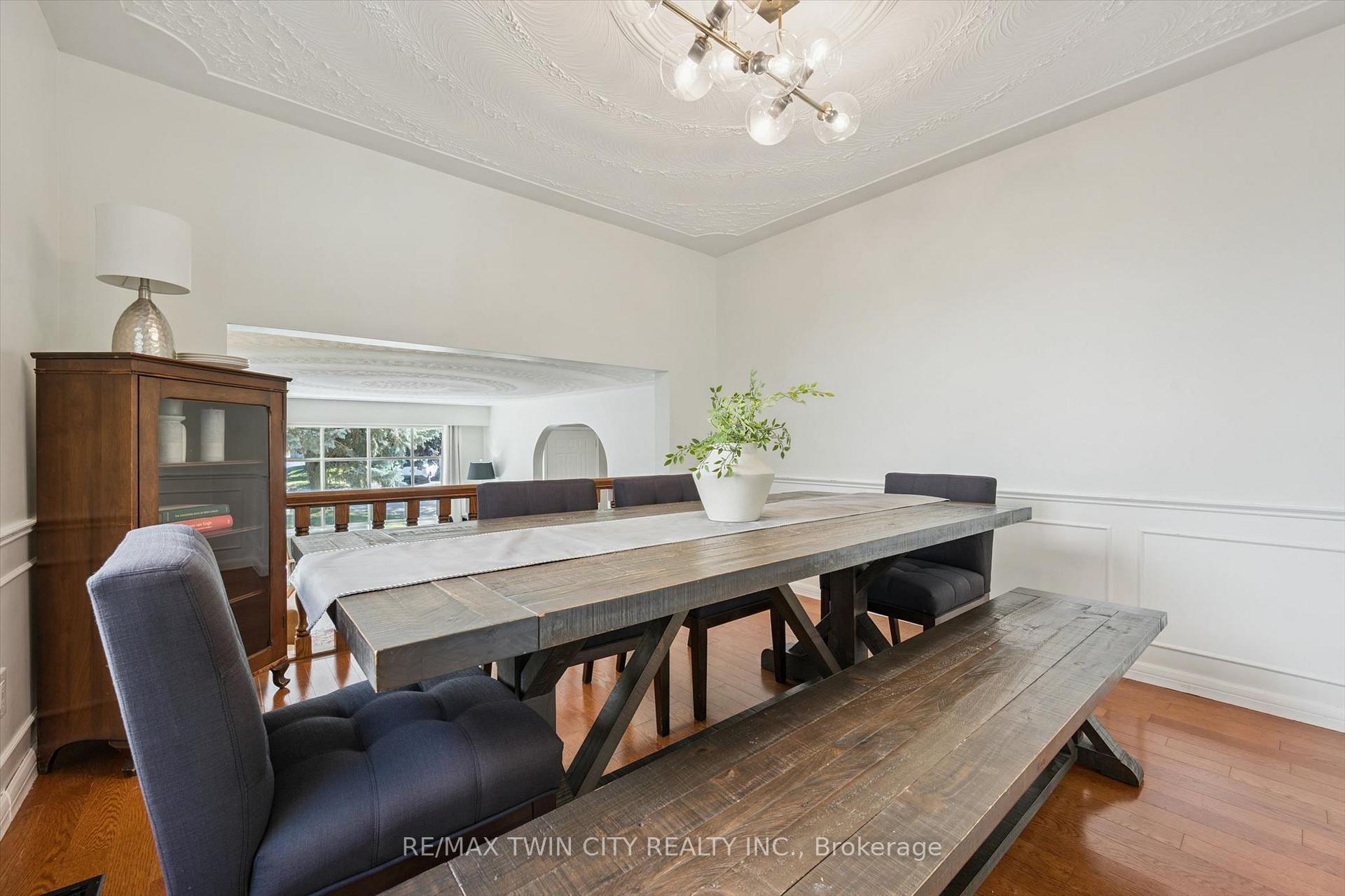 Photo 7 of 51 Cayley Court, Kitchener, Rockway — HOMEH