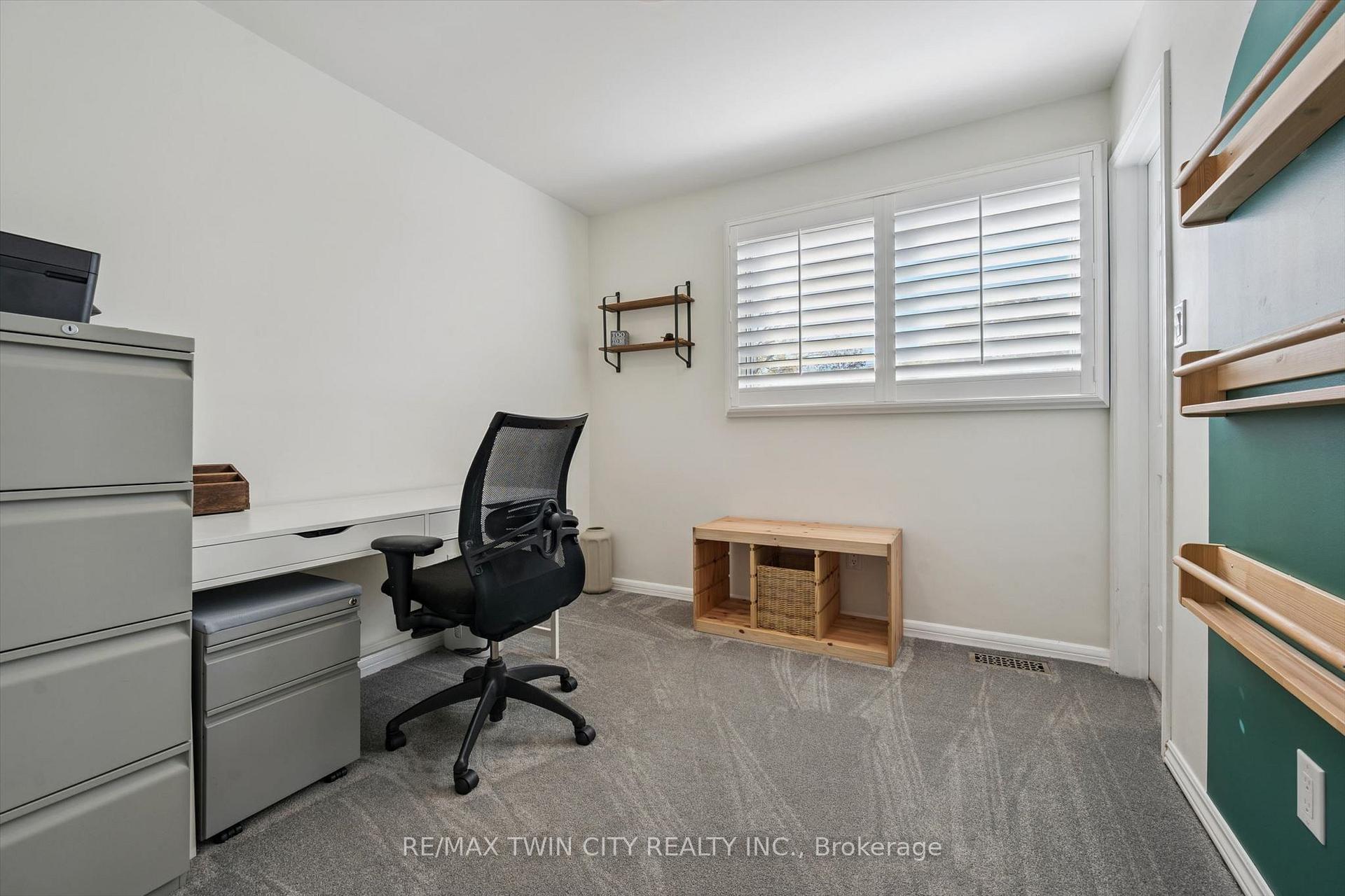 Photo 17 of 51 Cayley Court, Kitchener, Rockway — HOMEH