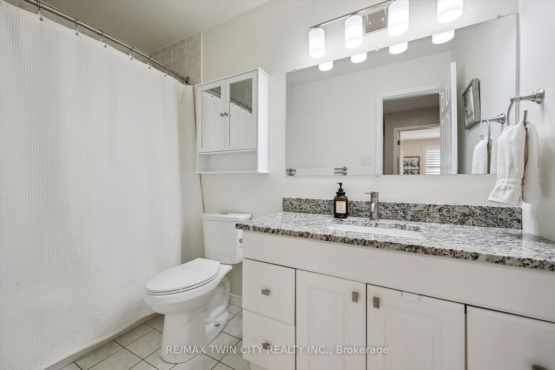 Photo 19 of 51 Cayley Court, Kitchener, Rockway — HOMEH