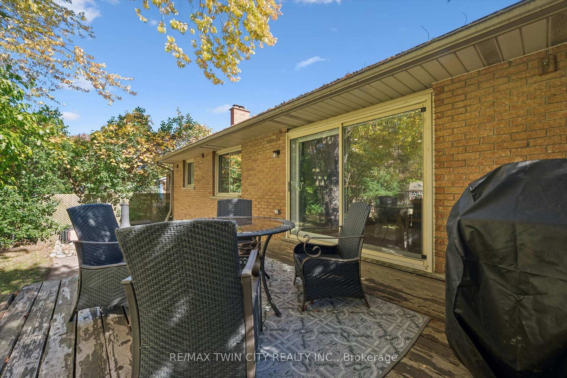 Photo 31 of 51 Cayley Court, Kitchener, Rockway — HOMEH