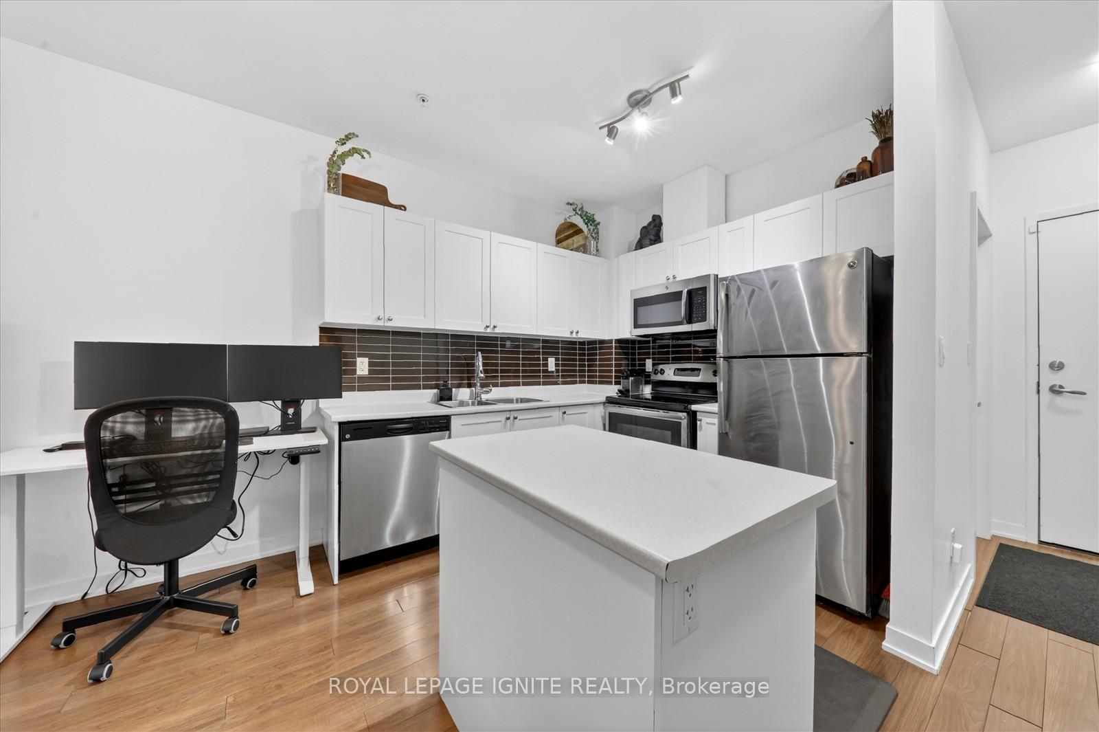 Photo 11 of Unit 116, 3560 St Clair Avenue E, Scarborough, Scarborough Village — HOMEH