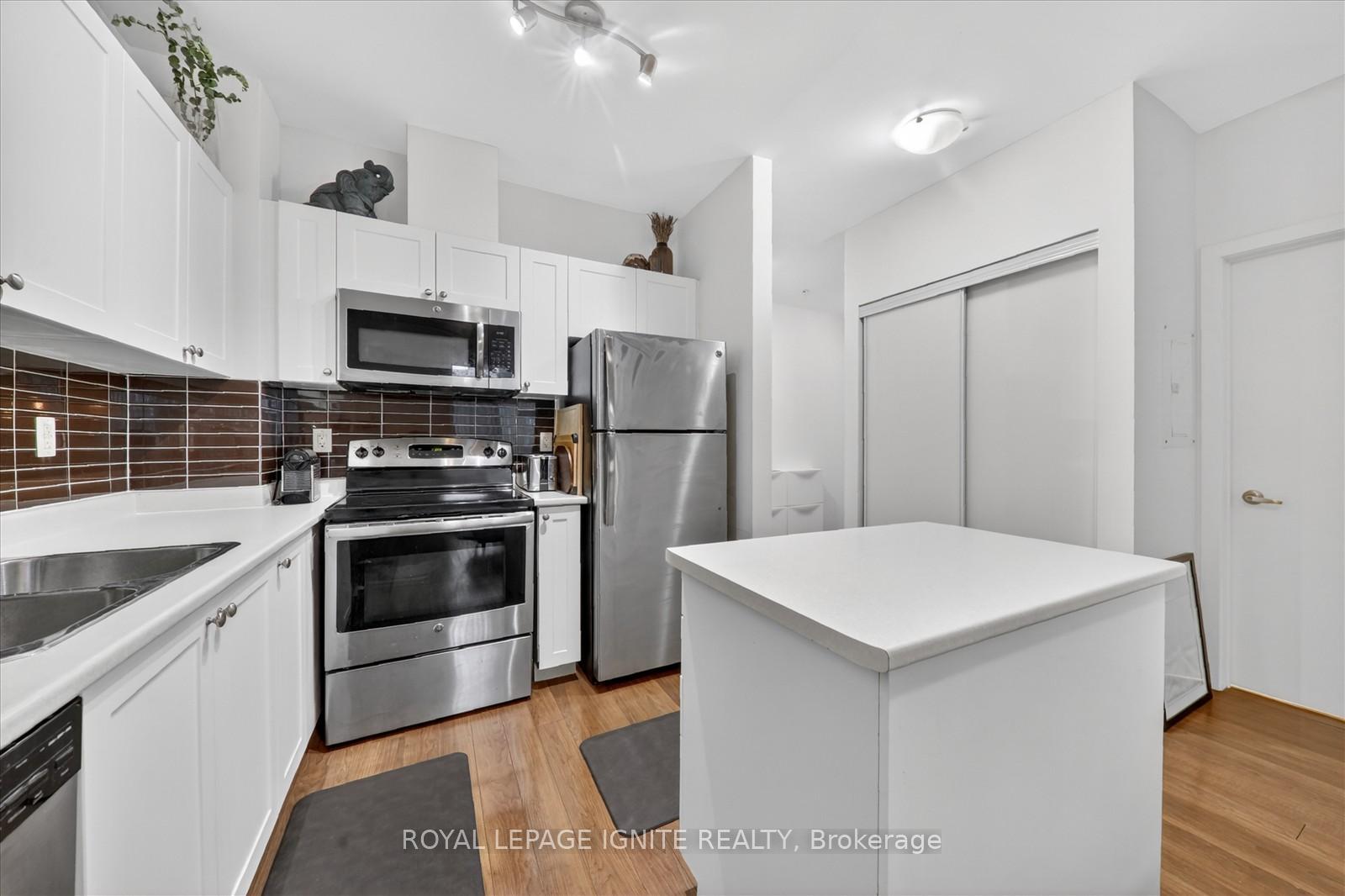 Photo 13 of Unit 116, 3560 St Clair Avenue E, Scarborough, Scarborough Village — HOMEH