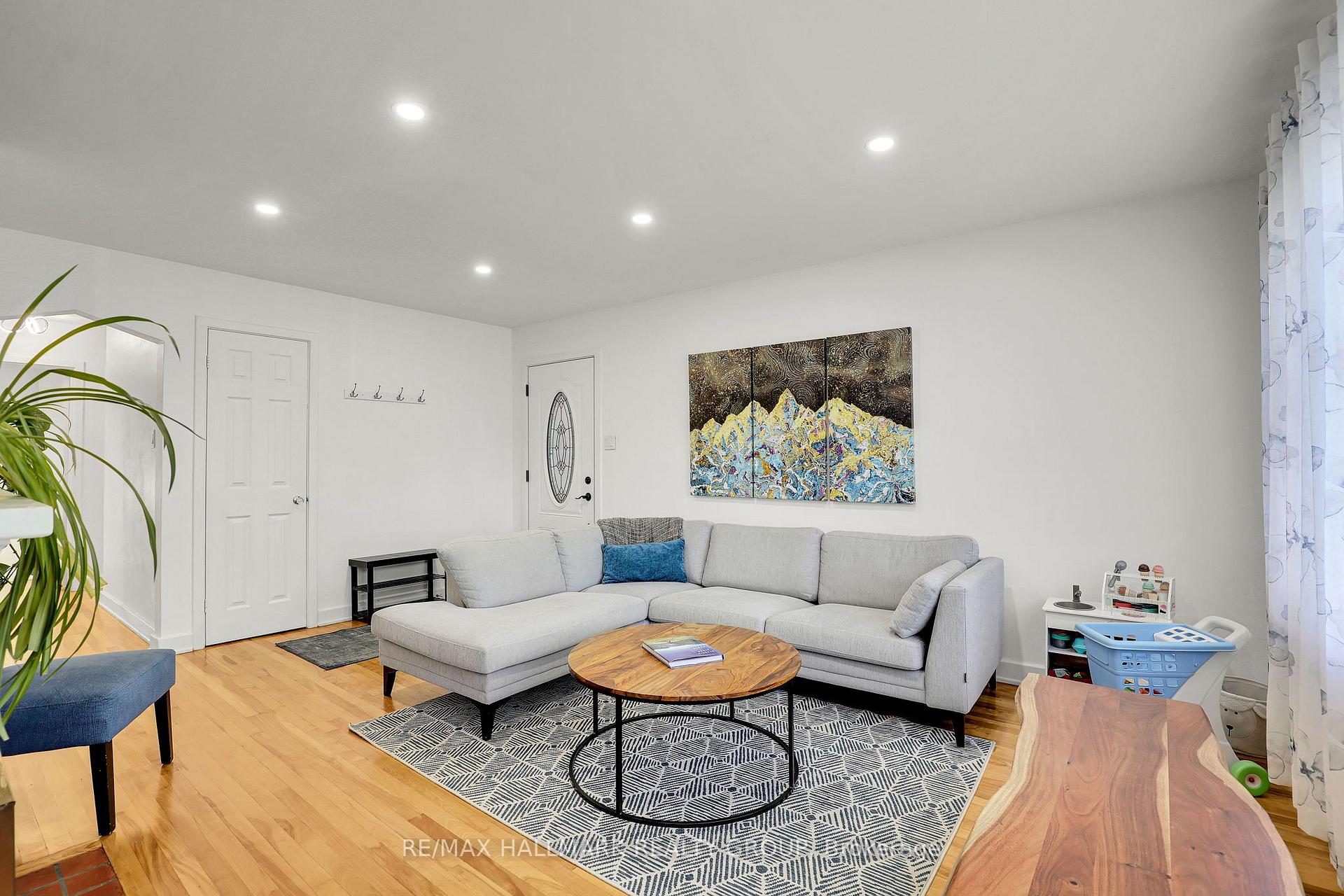 Photo 5 of 1340 Leaside Avenue, Ottawa, Carlington — HOMEH