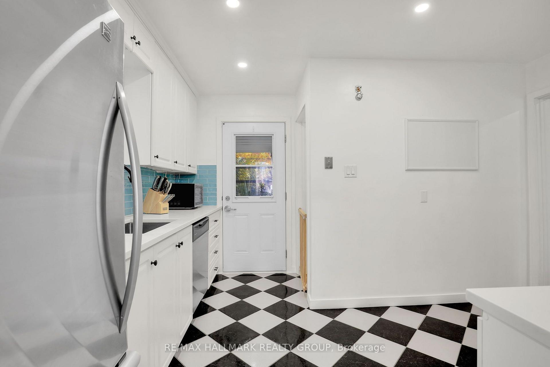 Photo 8 of 1340 Leaside Avenue, Ottawa, Carlington — HOMEH