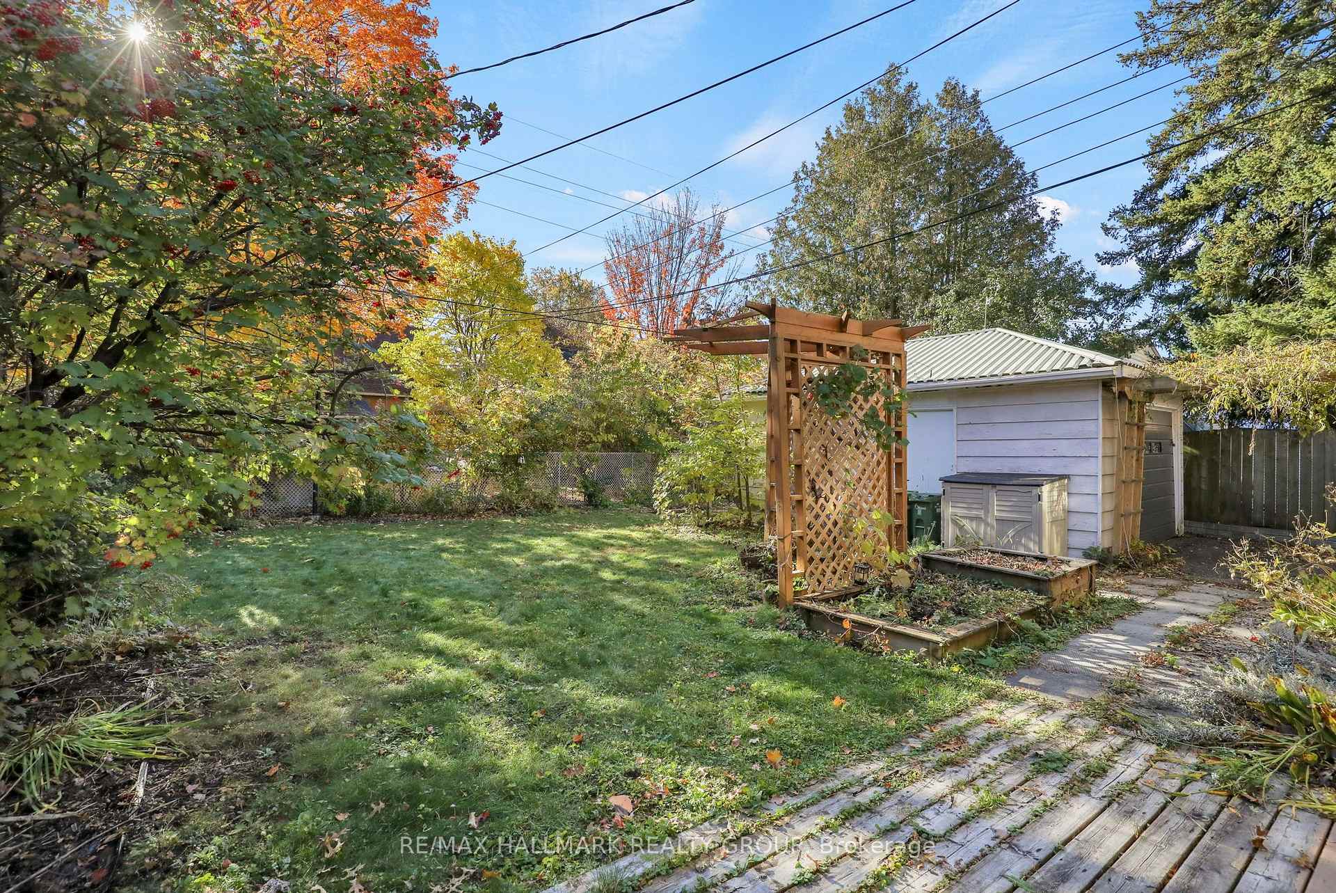 Photo 24 of 1340 Leaside Avenue, Ottawa, Carlington — HOMEH