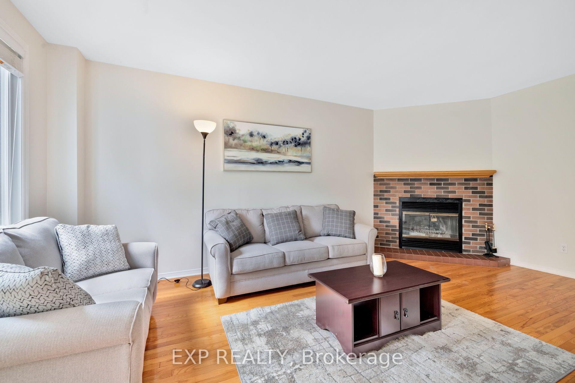 Photo 10 of 103 Flamborough Way, Ottawa, Kanata - Morgan's Grant/South March — HOMEH