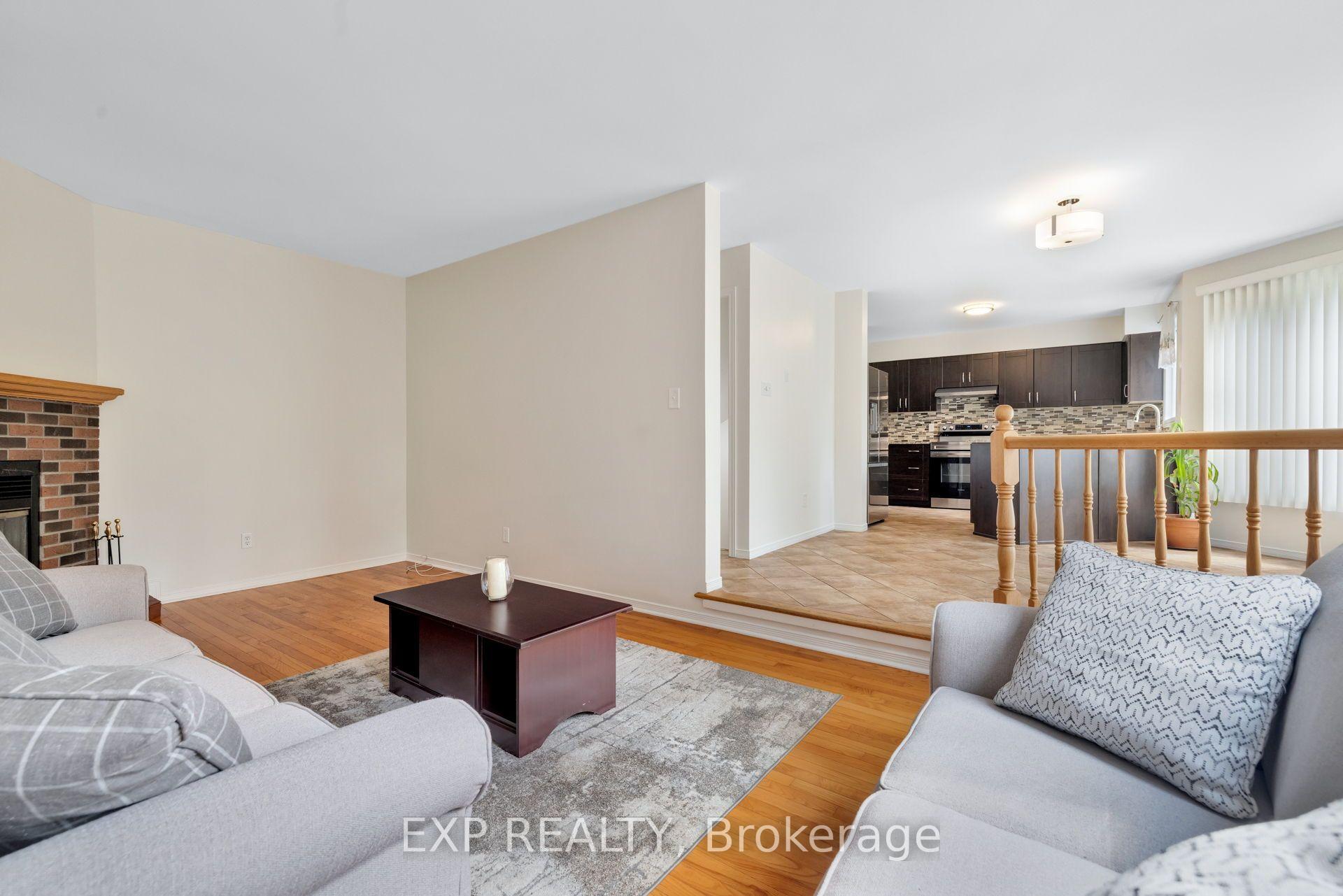 Photo 12 of 103 Flamborough Way, Ottawa, Kanata - Morgan's Grant/South March — HOMEH