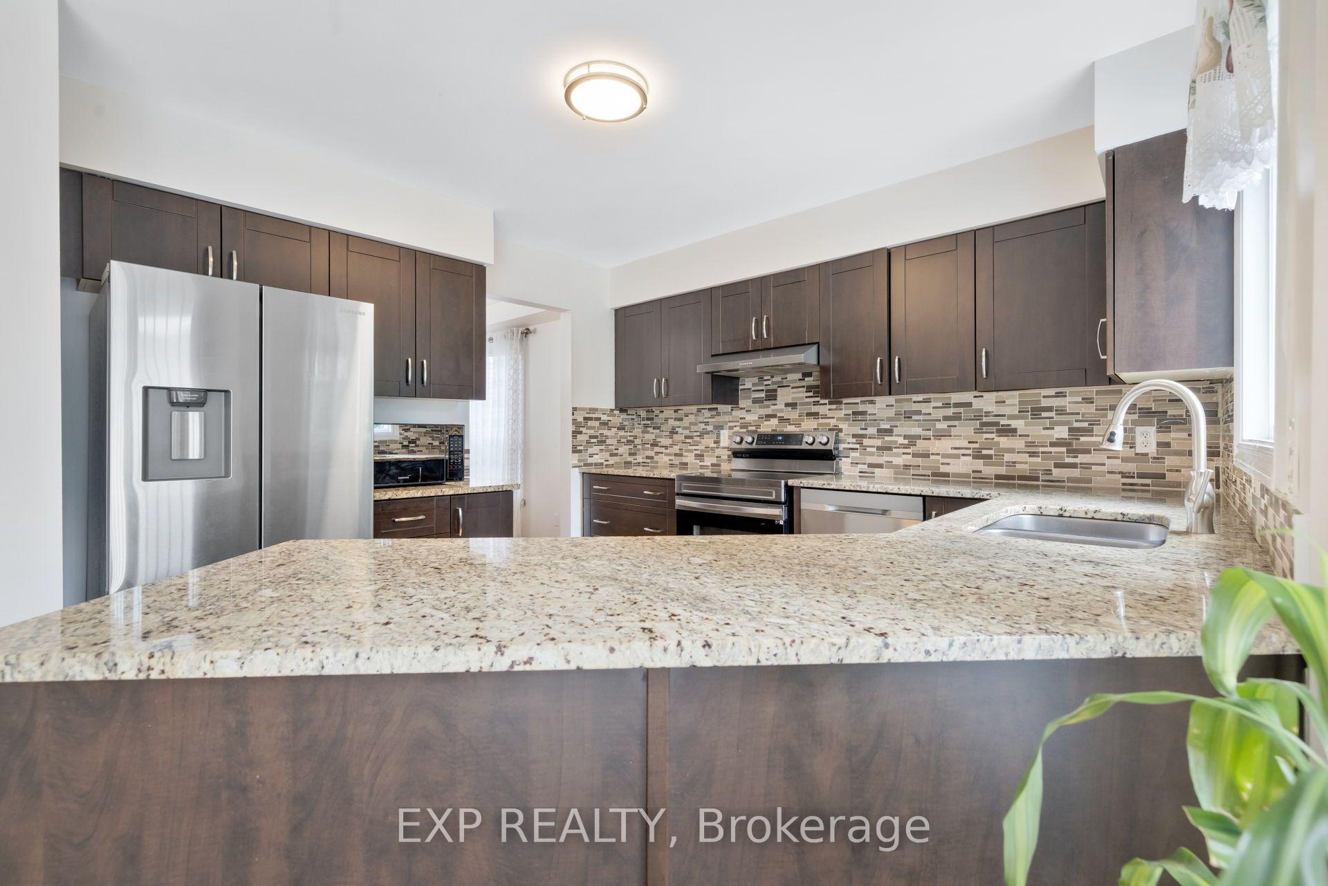 Photo 17 of 103 Flamborough Way, Ottawa, Kanata - Morgan's Grant/South March — HOMEH