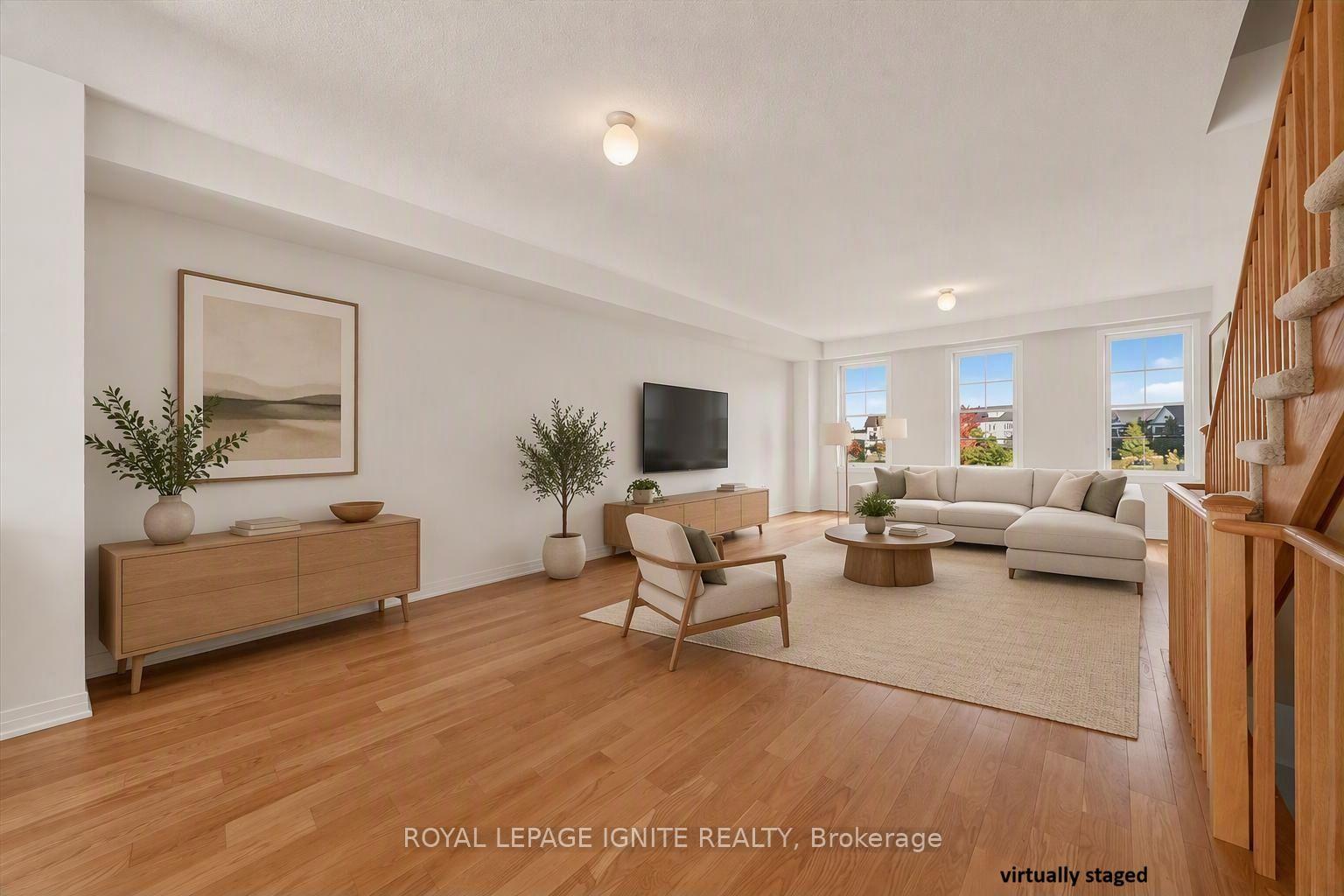 Photo 12 of 67 King George Way, Clarington, Bowmanville — HOMEH