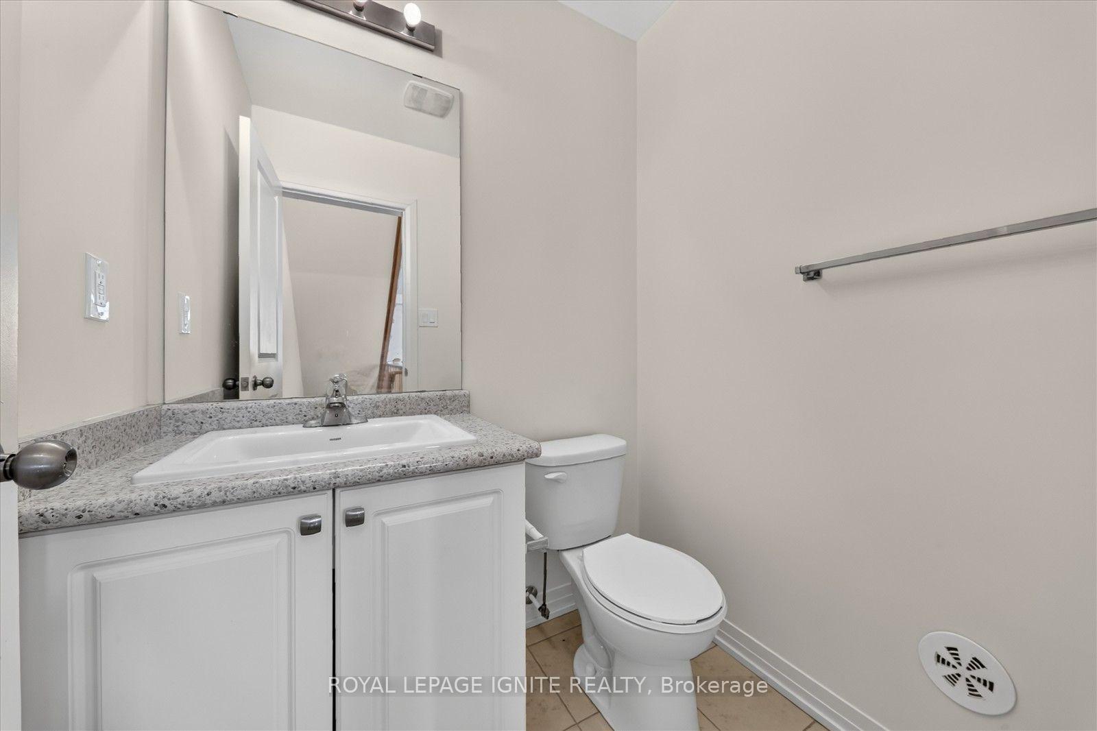 Photo 25 of 67 King George Way, Clarington, Bowmanville — HOMEH