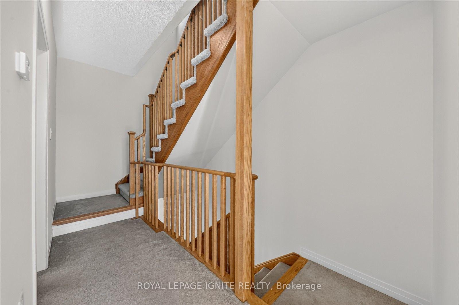 Photo 26 of 67 King George Way, Clarington, Bowmanville — HOMEH