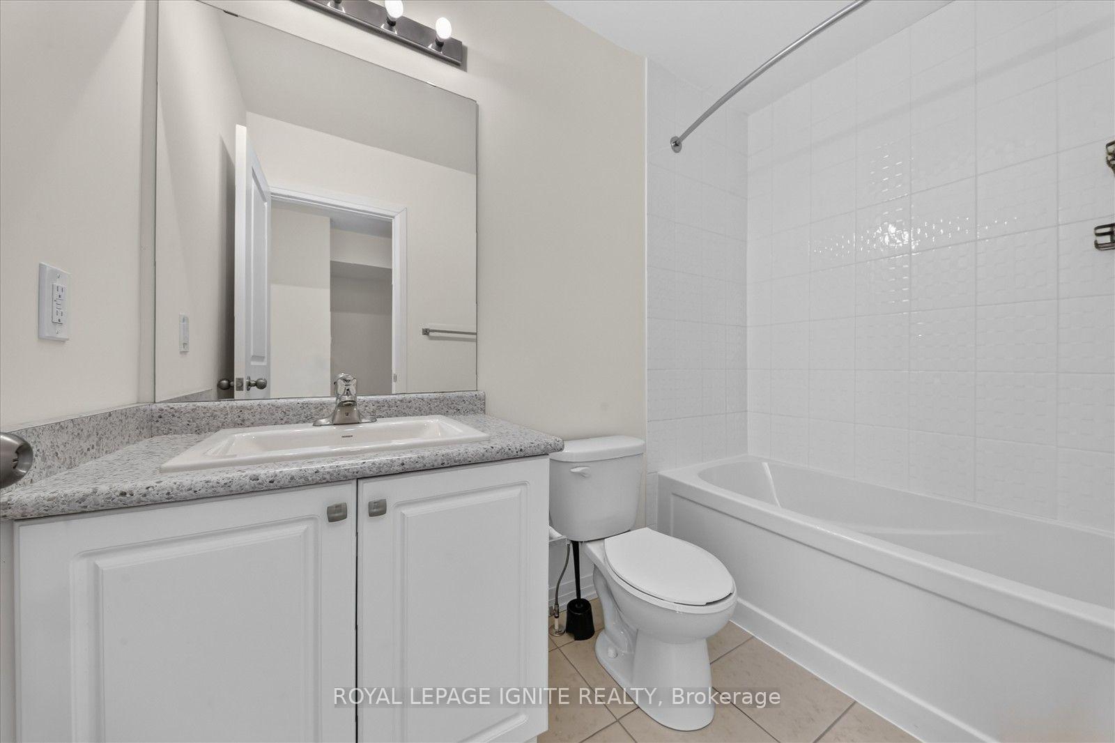 Photo 30 of 67 King George Way, Clarington, Bowmanville — HOMEH