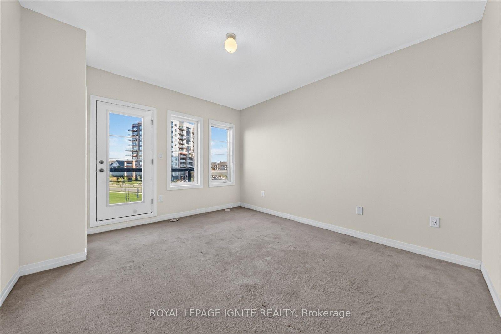 Photo 33 of 67 King George Way, Clarington, Bowmanville — HOMEH