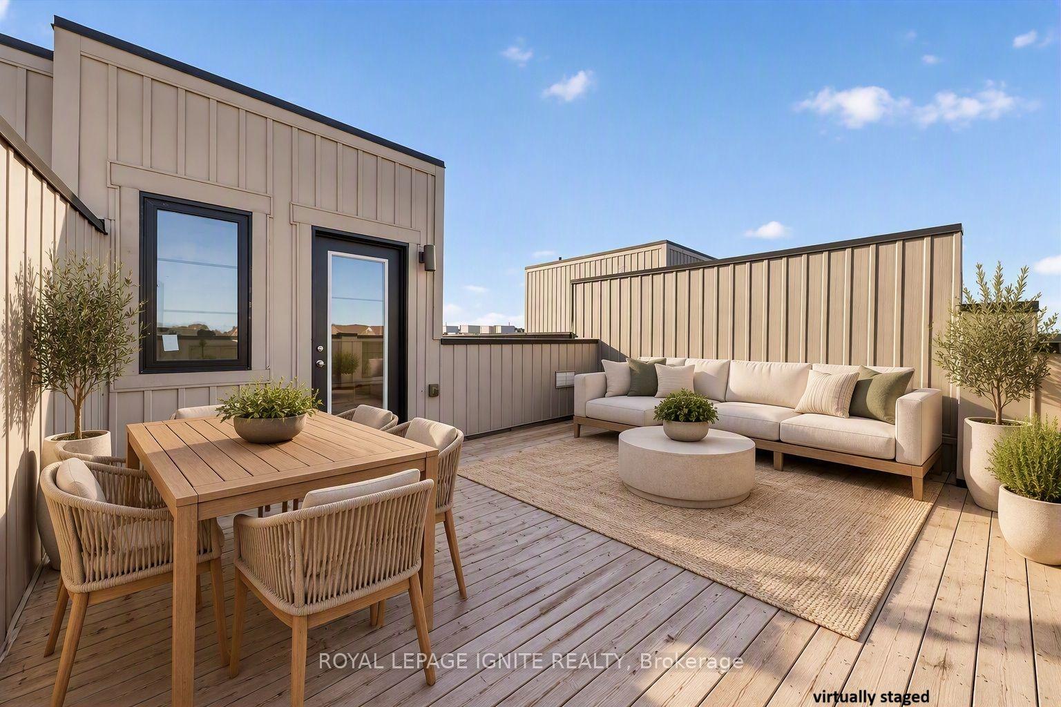 Photo 40 of 67 King George Way, Clarington, Bowmanville — HOMEH