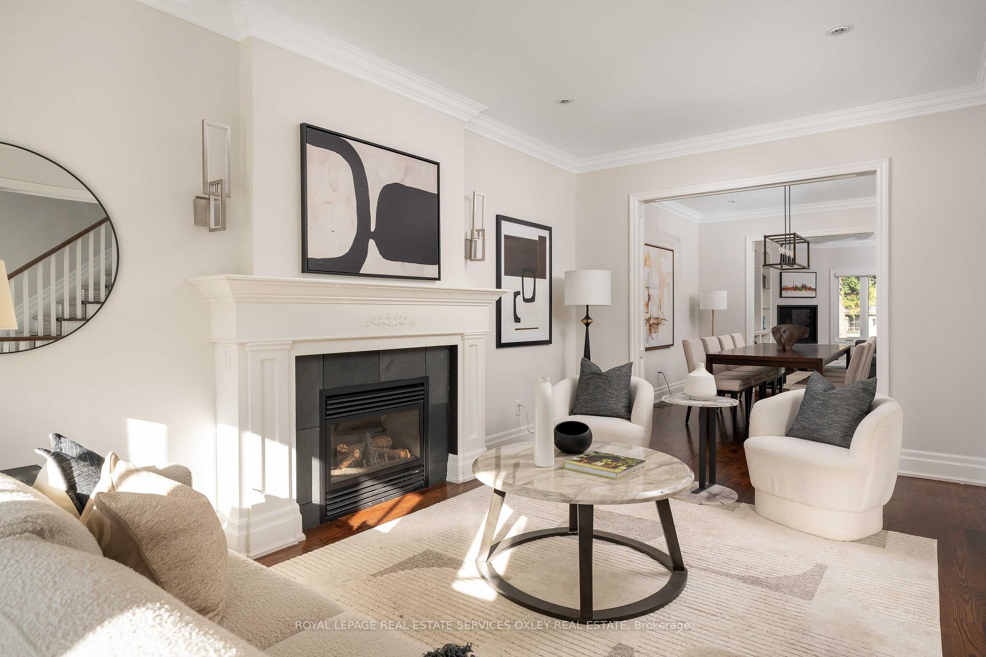 Photo 4 of 44 Donlea Drive, Toronto, Leaside — HOMEH