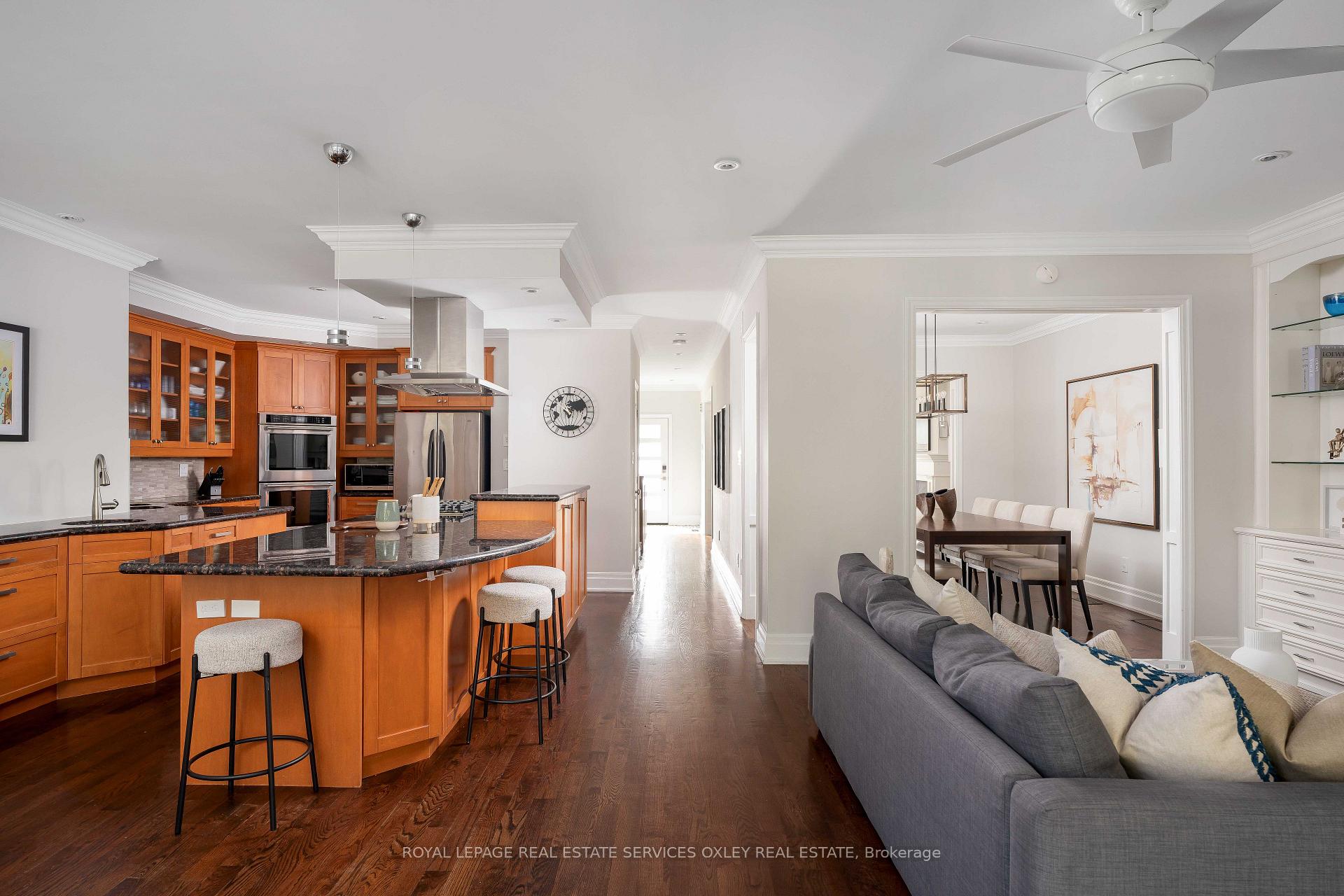 Photo 10 of 44 Donlea Drive, Toronto, Leaside — HOMEH