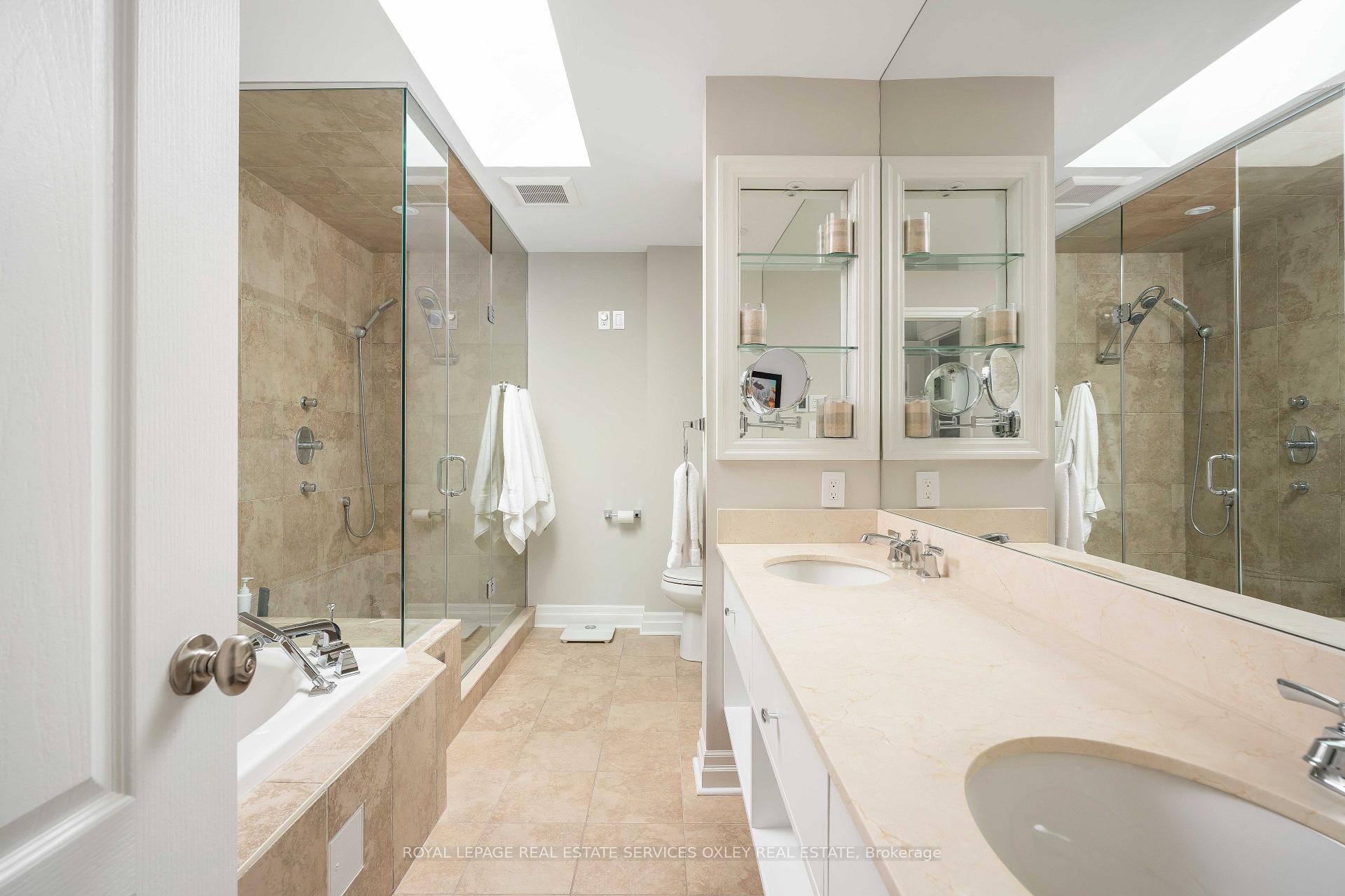 Photo 28 of 44 Donlea Drive, Toronto, Leaside — HOMEH