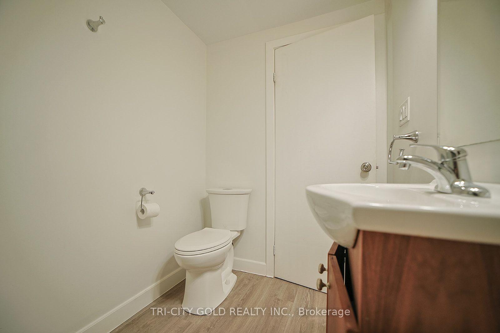 Photo 33 of 53 Buffalo Street, Brantford — HOMEH