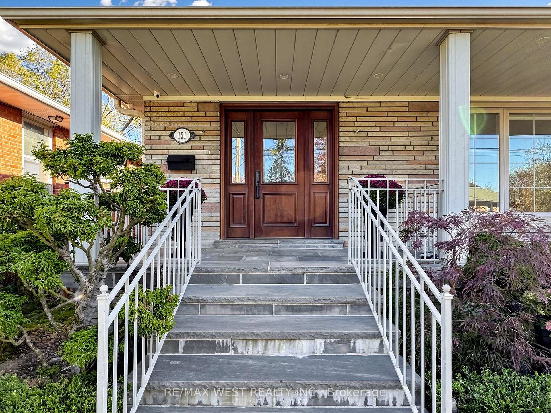 Photo 4 of 151 Palm Drive, North York, Clanton Park — HOMEH