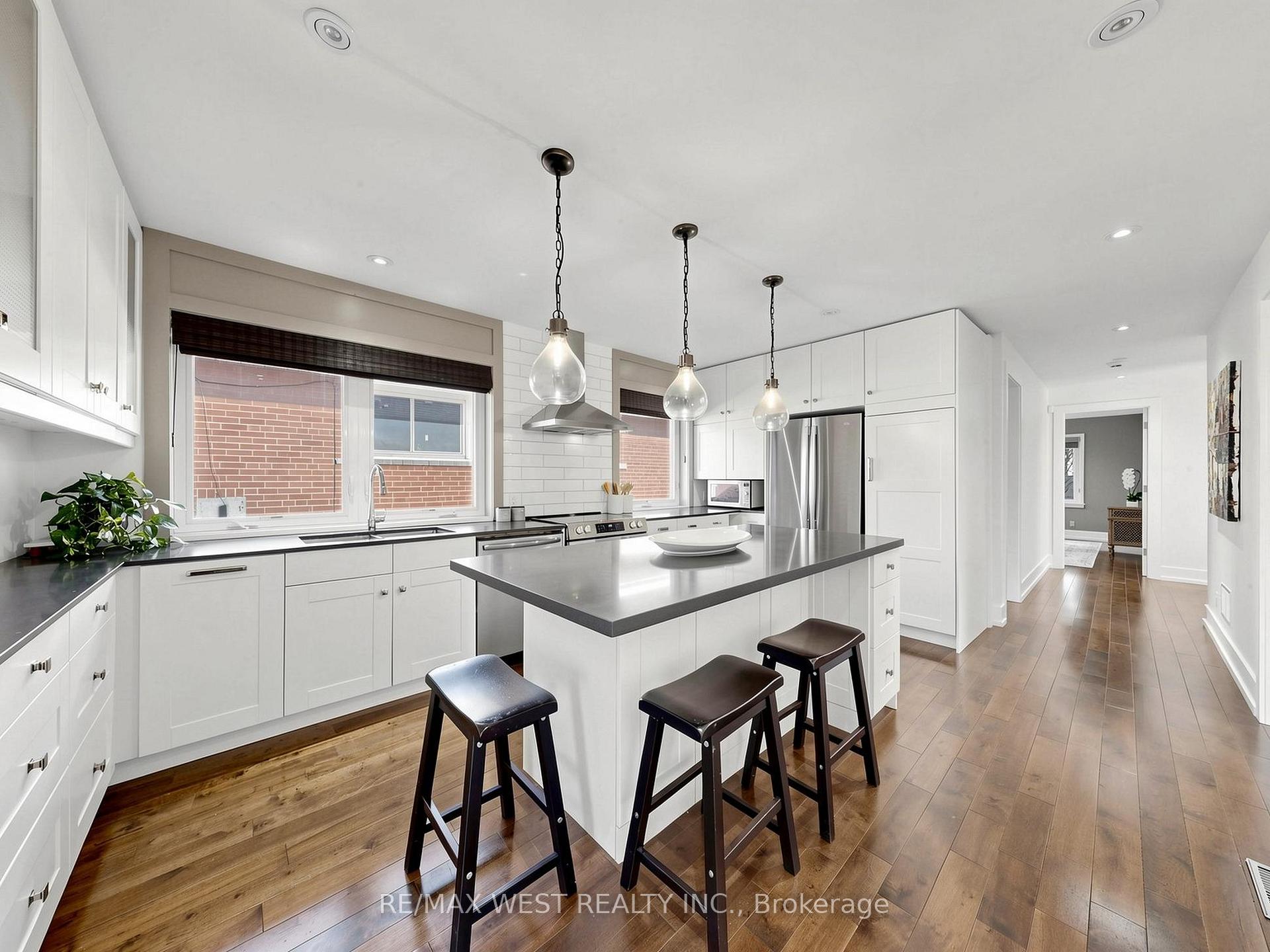 Photo 8 of 151 Palm Drive, North York, Clanton Park — HOMEH