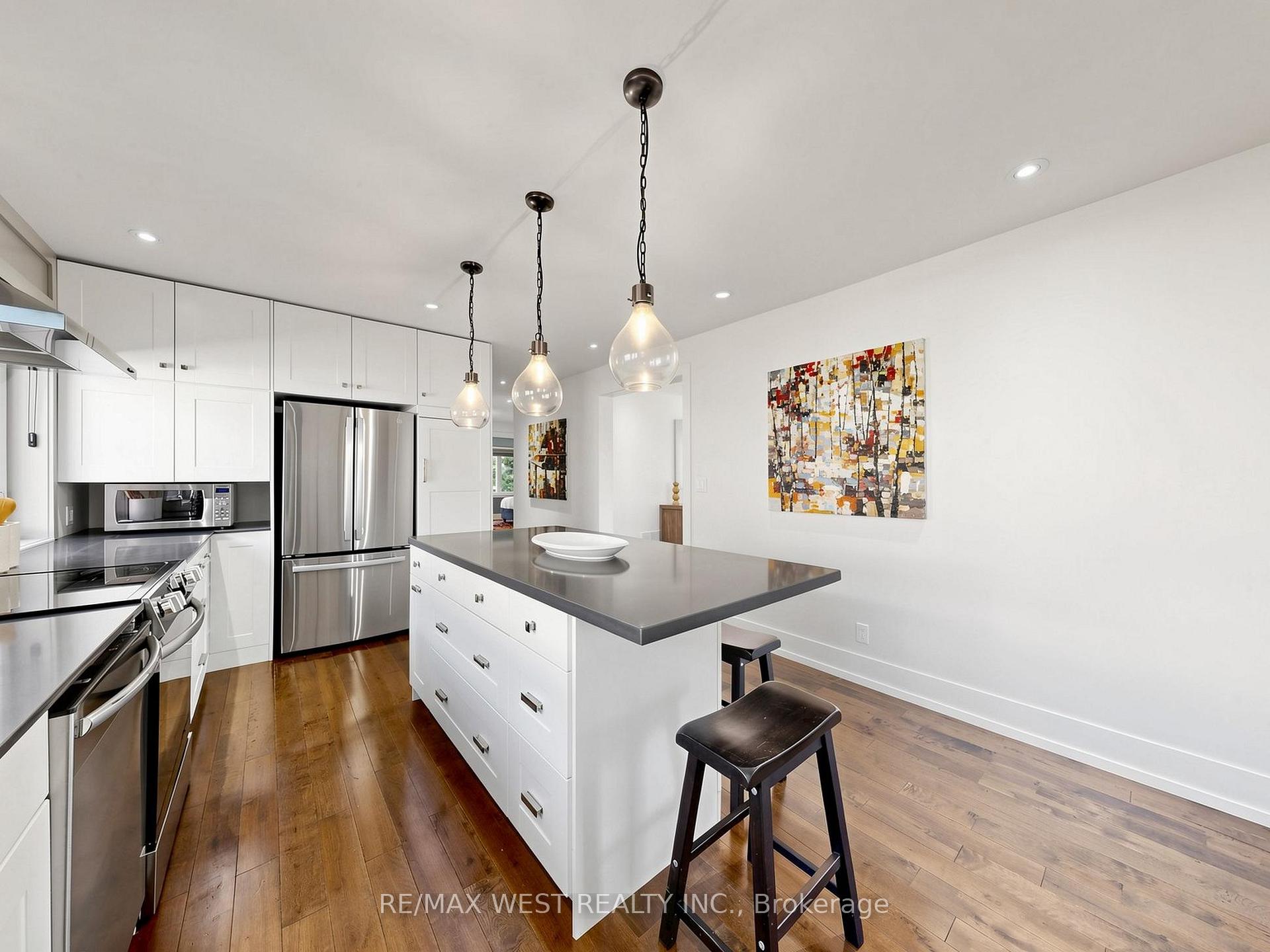 Photo 12 of 151 Palm Drive, North York, Clanton Park — HOMEH