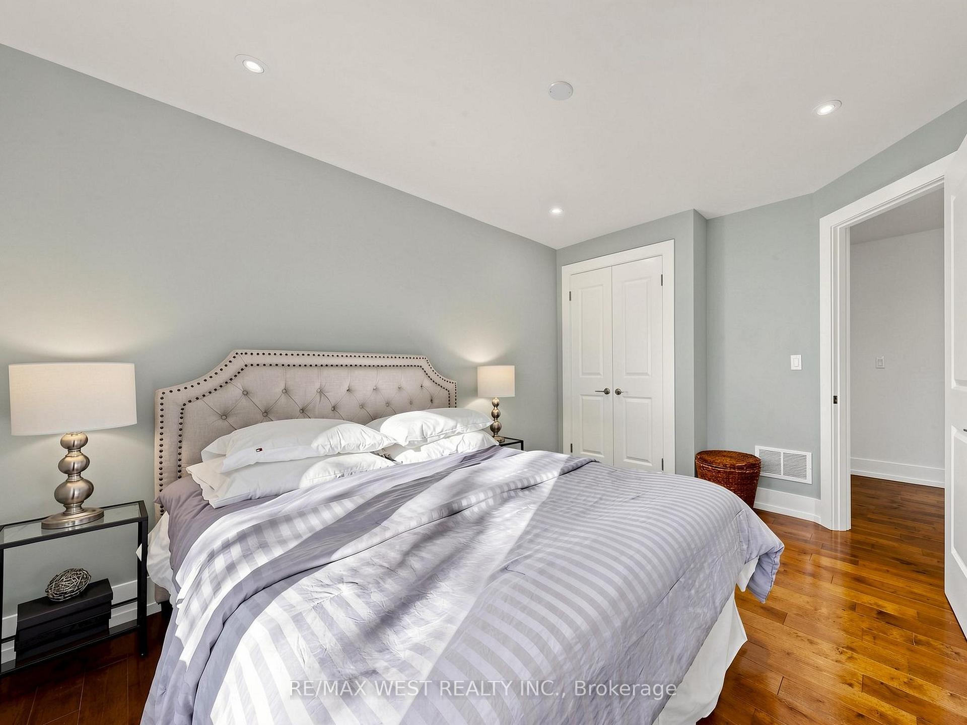 Photo 36 of 151 Palm Drive, North York, Clanton Park — HOMEH