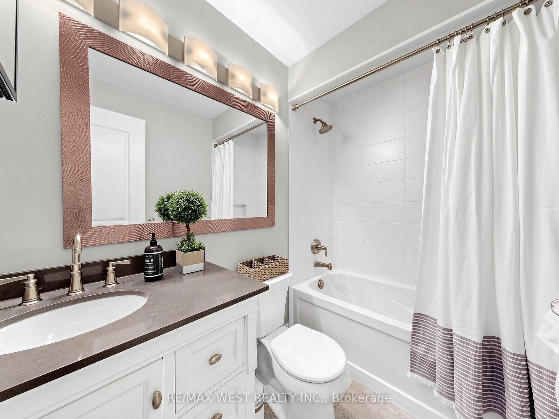 Photo 37 of 151 Palm Drive, North York, Clanton Park — HOMEH