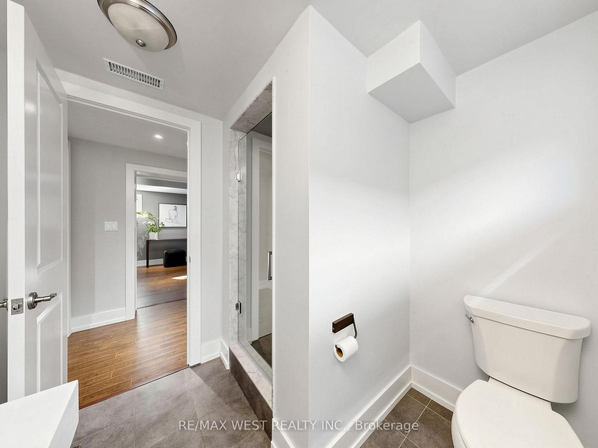 Photo 55 of 151 Palm Drive, North York, Clanton Park — HOMEH
