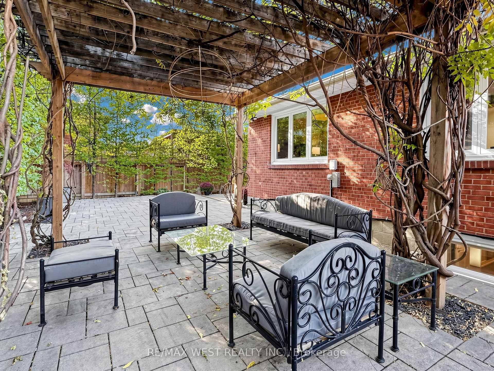 Photo 58 of 151 Palm Drive, North York, Clanton Park — HOMEH