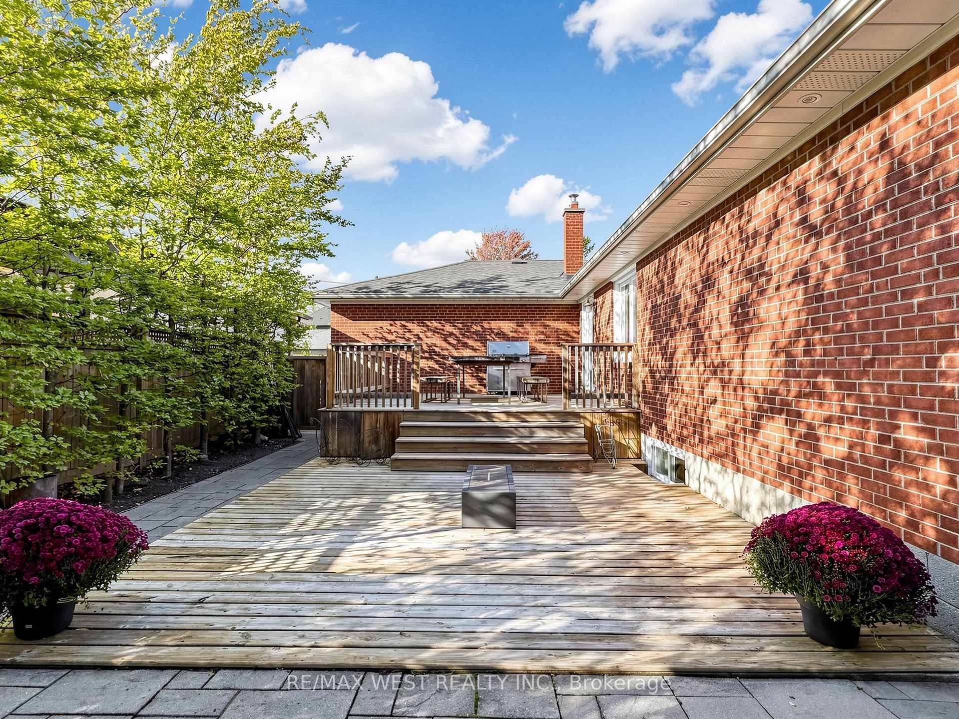 Photo 60 of 151 Palm Drive, North York, Clanton Park — HOMEH