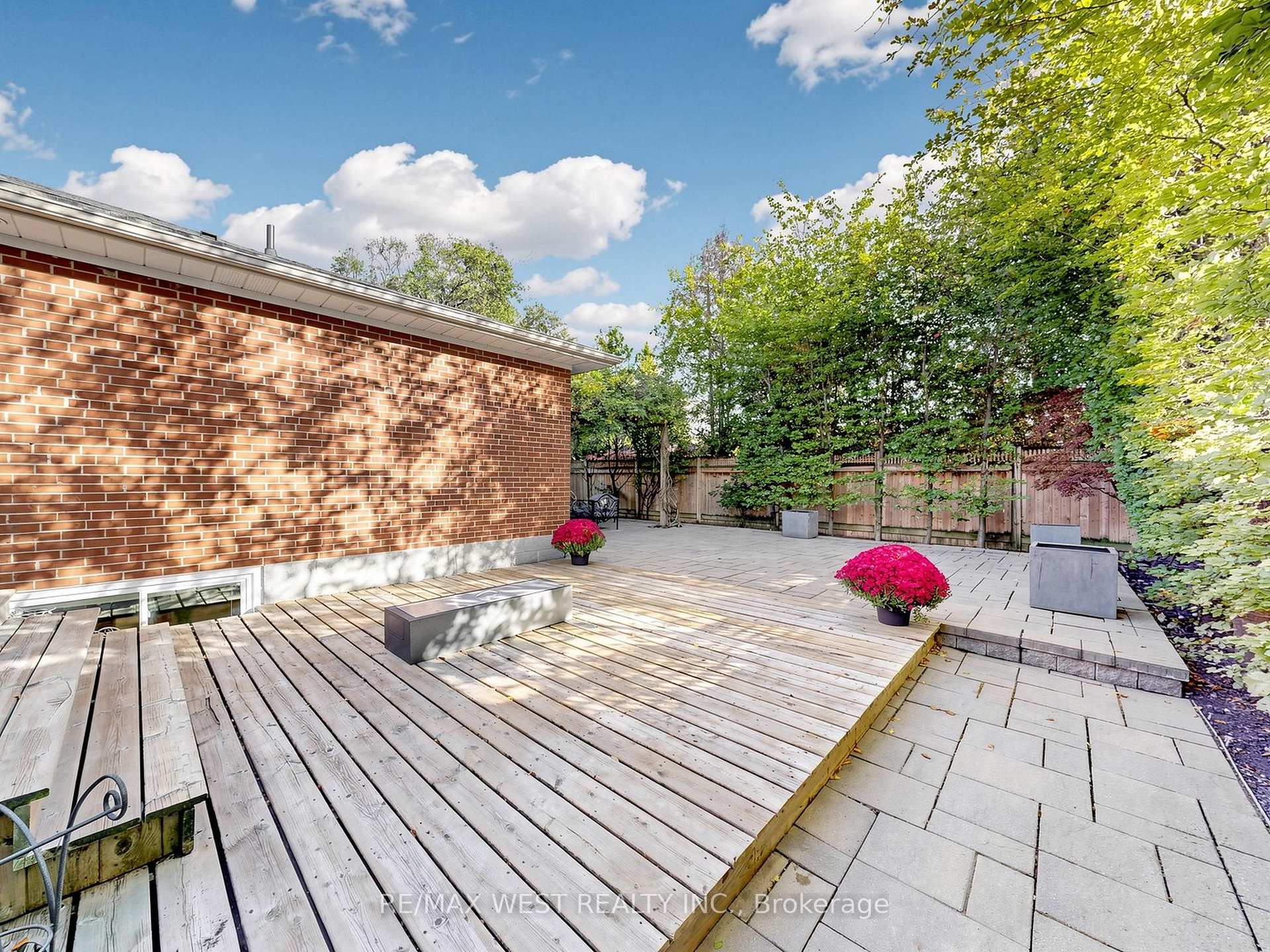 Photo 61 of 151 Palm Drive, North York, Clanton Park — HOMEH